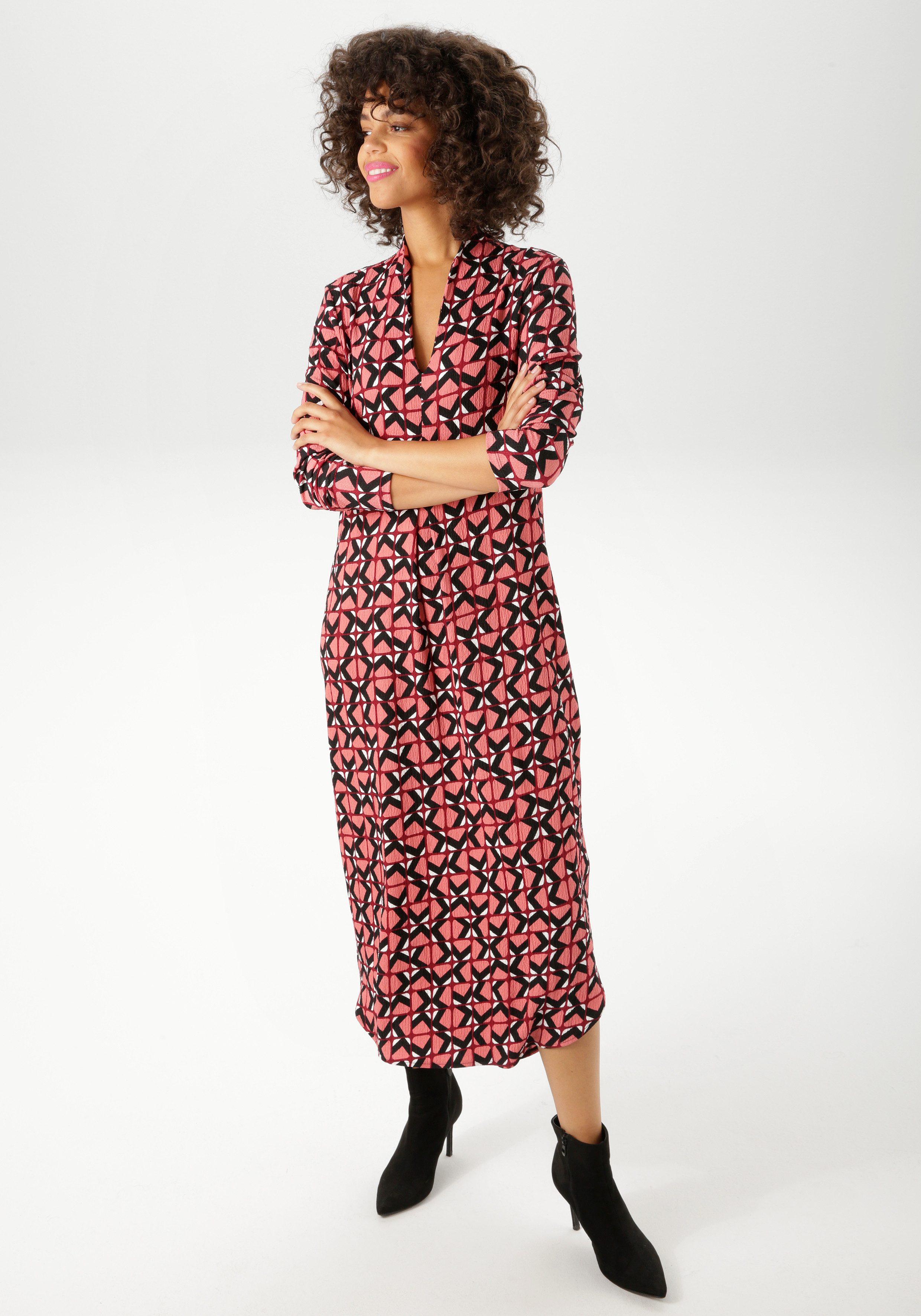 Aniston CASUAL Midikleid mit grafischem Retro-Muster günstig online kaufen