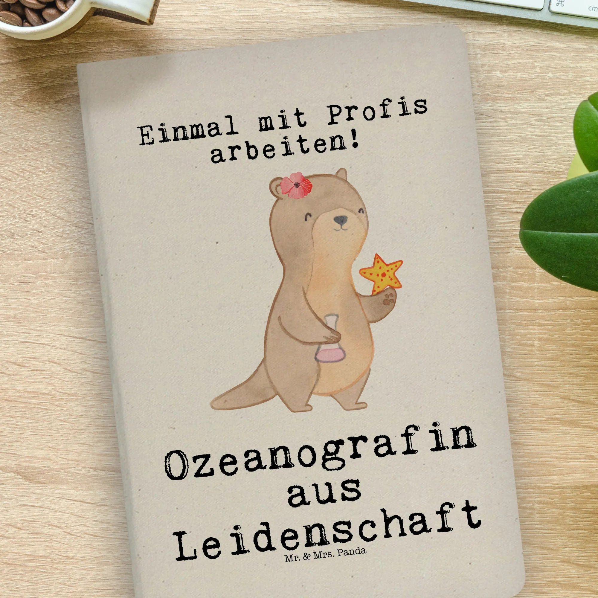 Thumbnail - Mr. & Mrs. Panda Notizbuch Ozeanografin Leidenschaft - Transparent - Geschenk, Kollegin, Öko Not Mr. & Mrs. Panda, Bezau...