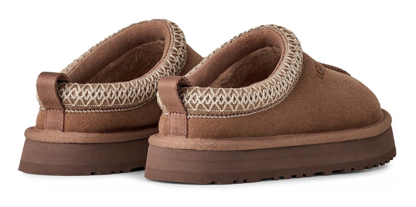 UGG K TAZZ Pantoffel Plateau Clog, Mule, Hausschuh mit modischer Zierborte