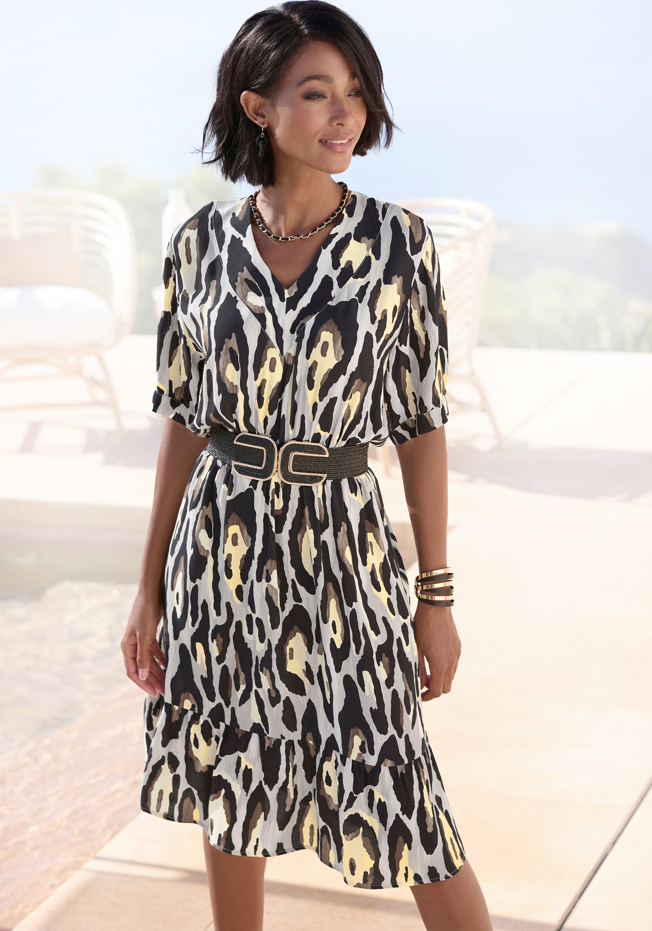 LASCANA Tunikakleid mit V-Ausschnitt aus gewebter Viskose Sommerkleid, Druckkleid, Strandkleid, Blusenkleid