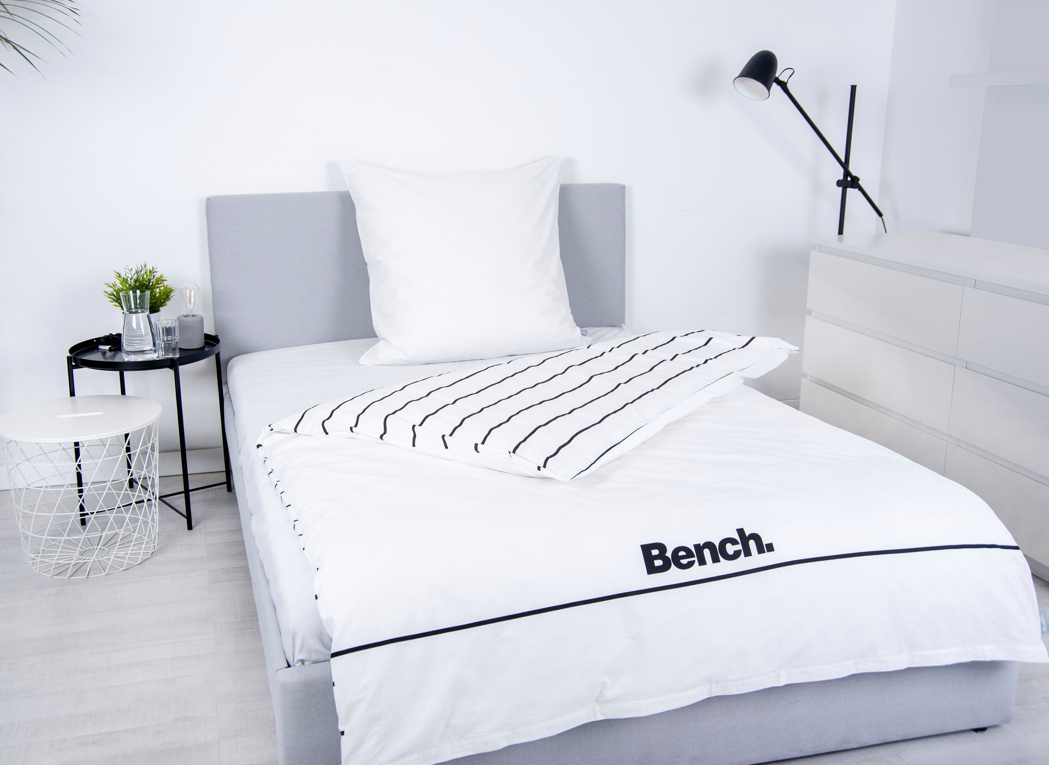 Bench. Wendebettwäsche Bench, Renforcé, Kissenbezug mit dekorativer Paspel