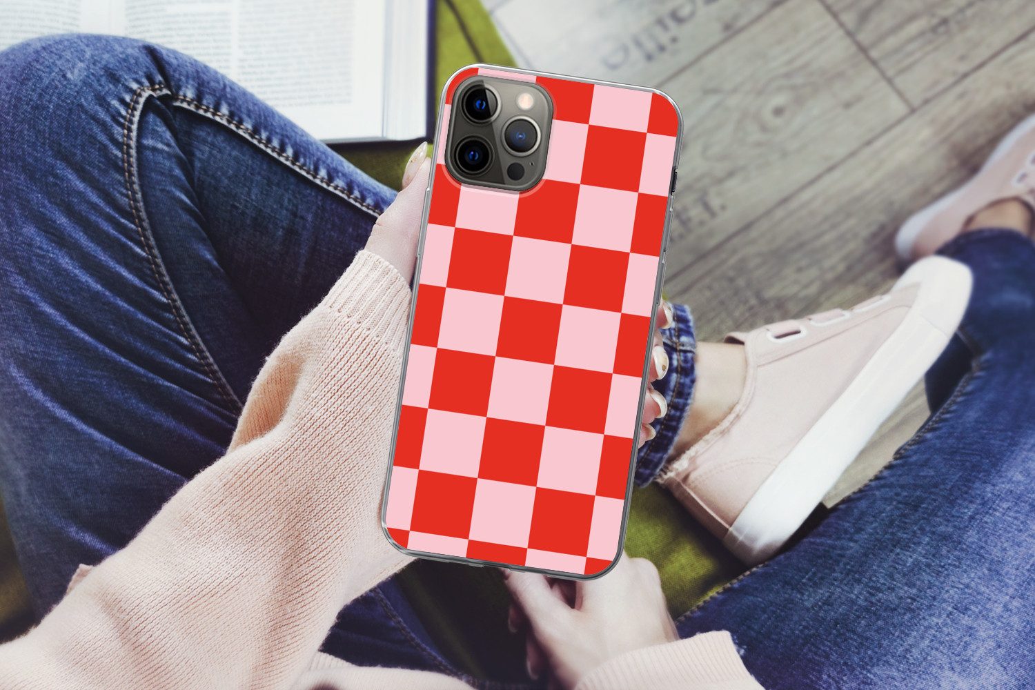 MuchoWow Handyhülle für Apple iPhone 13 Pro Max Schachbrettmuster - Rot - Rosa - Würfel, Smartphone-Bumper, Print, Handy Schutzhülle Dünn