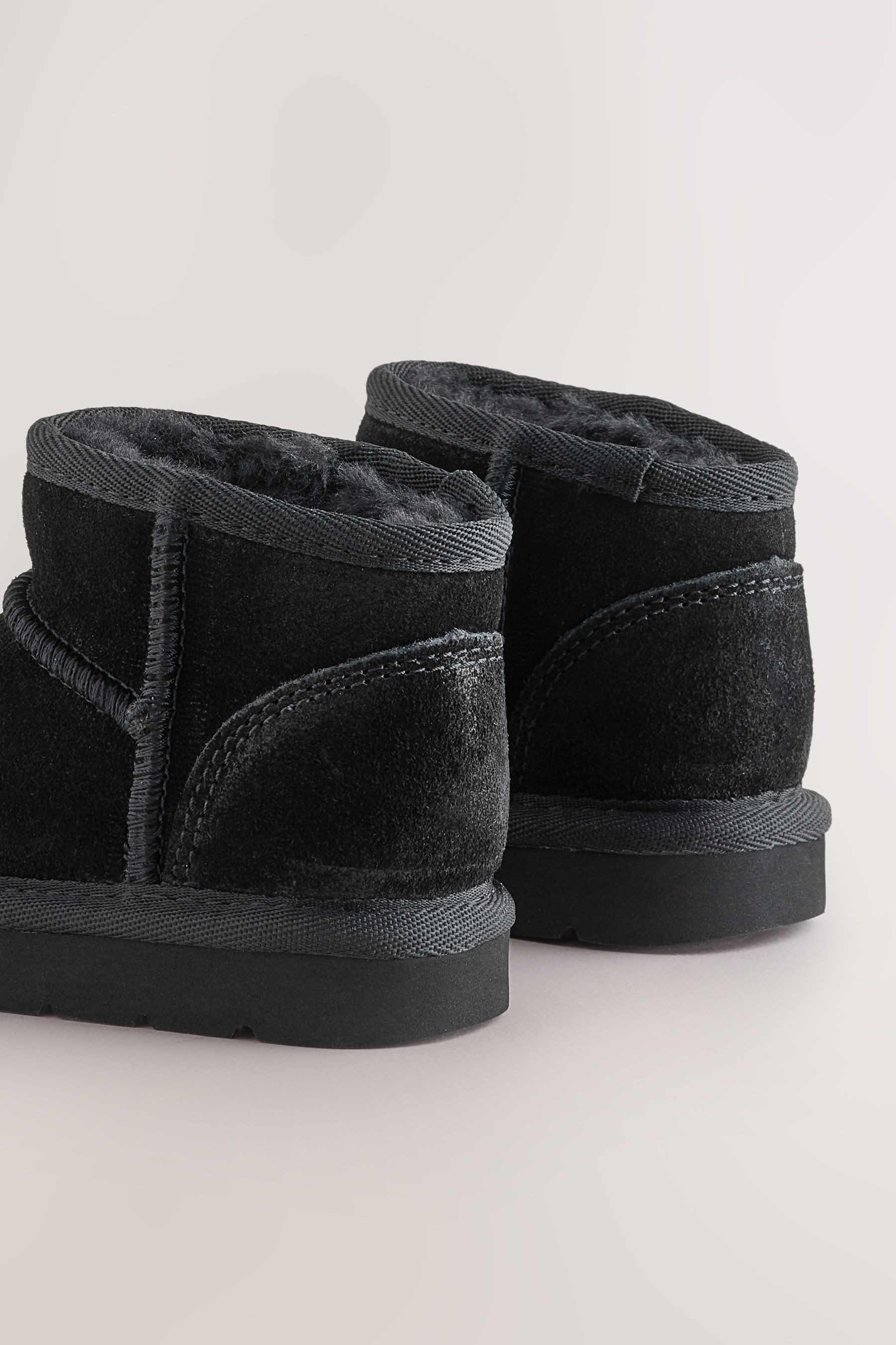 Next Wasserabweisende Schlupfstiefel aus Veloursleder Babystiefel – Bild 3 von 5