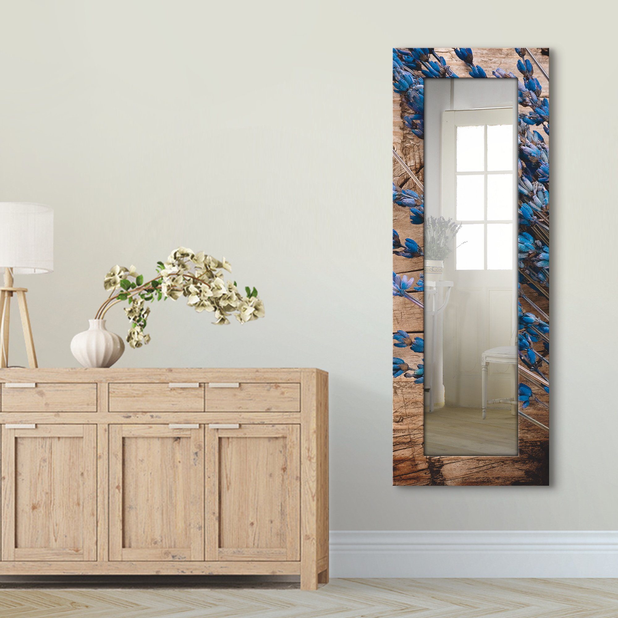 Artland Dekospiegel Lavendel vor Holzhintergrund, gerahmter Ganzkörperspiegel, Wandspiegel, mit Motivrahmen, Landhaus