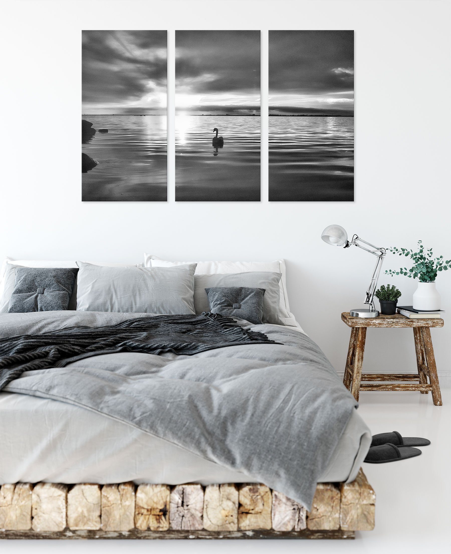 Leinwandbild Leinwandbild 3Teiler auf Pixxprint auf Schwan inkl. Schwan Einsamer (1 (120x80cm) Einsamer See, fertig St), Zackenaufhänger bespannt, See