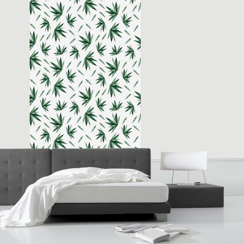 queence Vinyltapete Tropische Blätter-Grün, botanisch, 90 x 250 cm,  selbstklebend, Die selbstklebende Tapete macht das tapezieren der Wände so  einfach wie nie