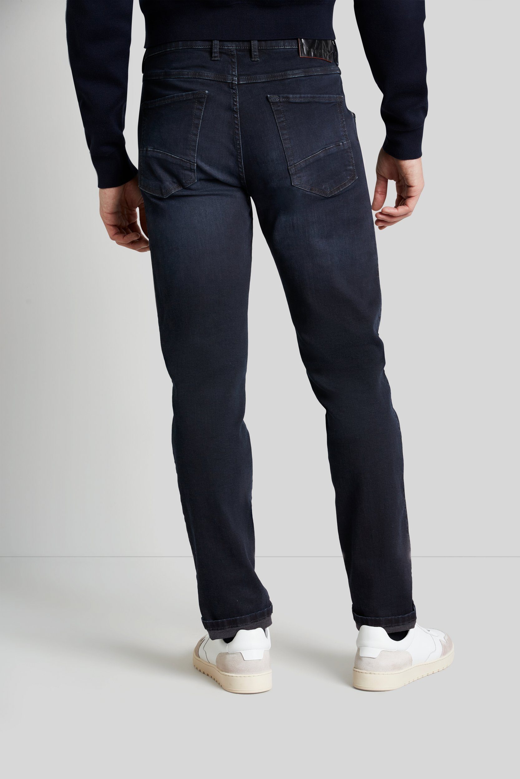 Denim Flexcity mit bugatti hohem dunkelblau 5-Pocket-Jeans Tragekomfort