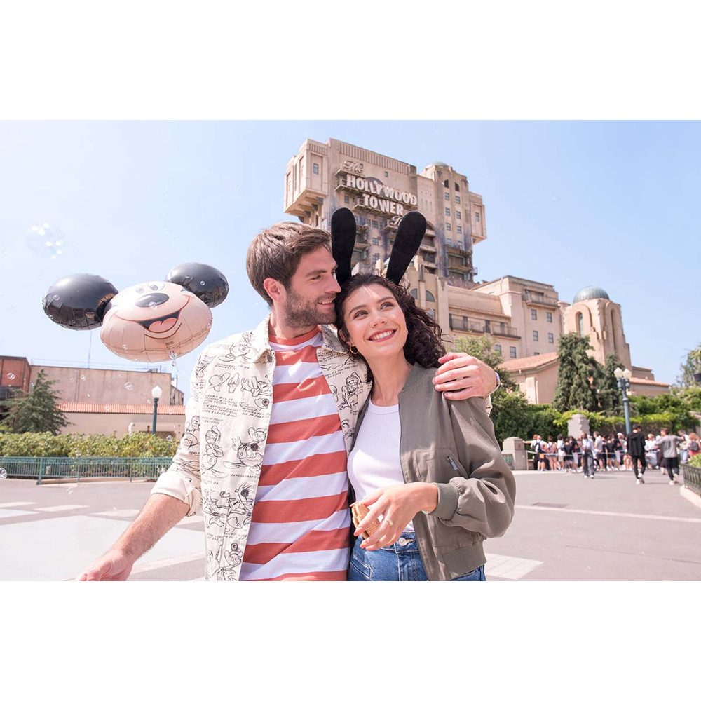 Jochen Schweizer Erlebnisgutschein Disneyland® Paris für 2 (1 Nacht), Disneyland Kurztrip mit Paris-Flair