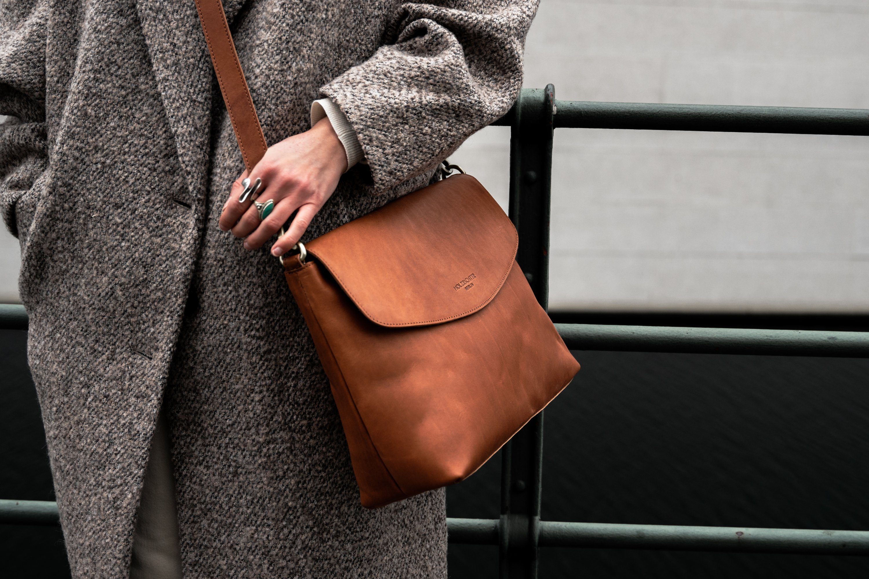 HOLZRICHTER Berlin shoulder bag No. 1-3 (1-piece)