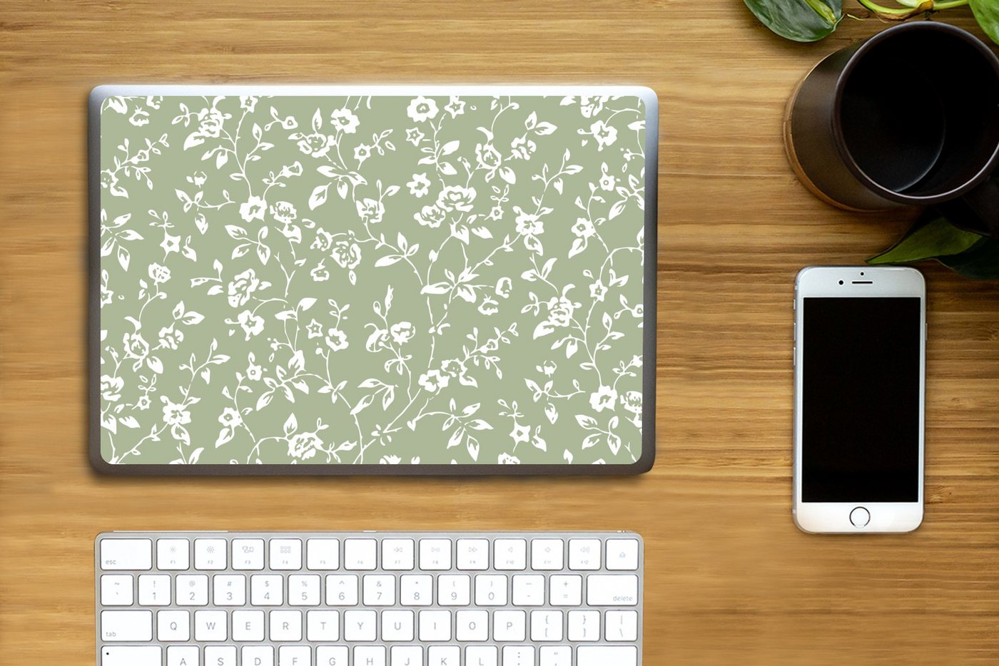 Thumbnail - MuchoWow Laptop-Aufkleber Blumen - Druck - Grün - Weiß, (1tlg), Laptop Folien Cover, Aufkleber, Sticker, Schutz vor Krat...