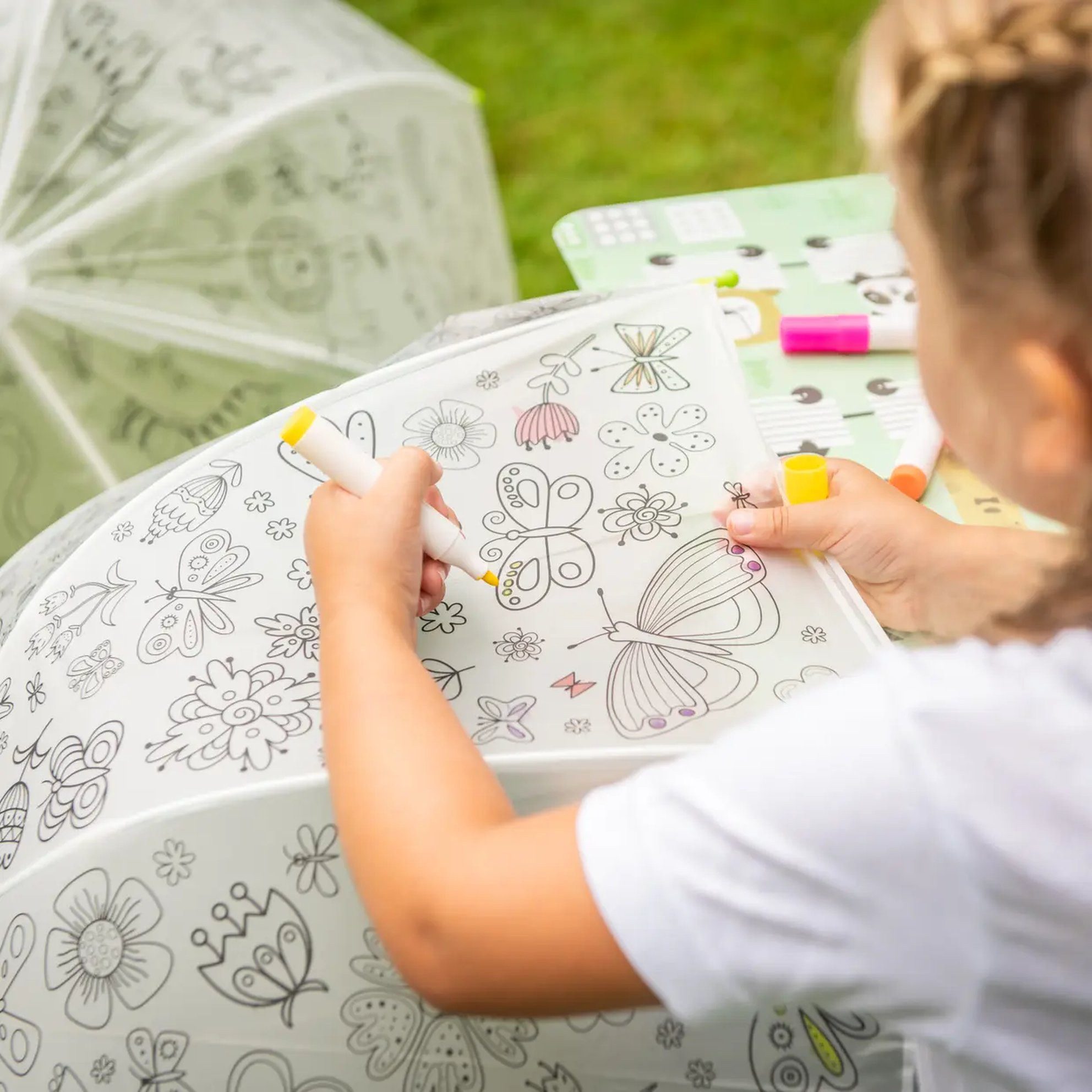esschert design Stockregenschirm PIY Regenschirm Schmetterlinge zum Bemalen für Kinder