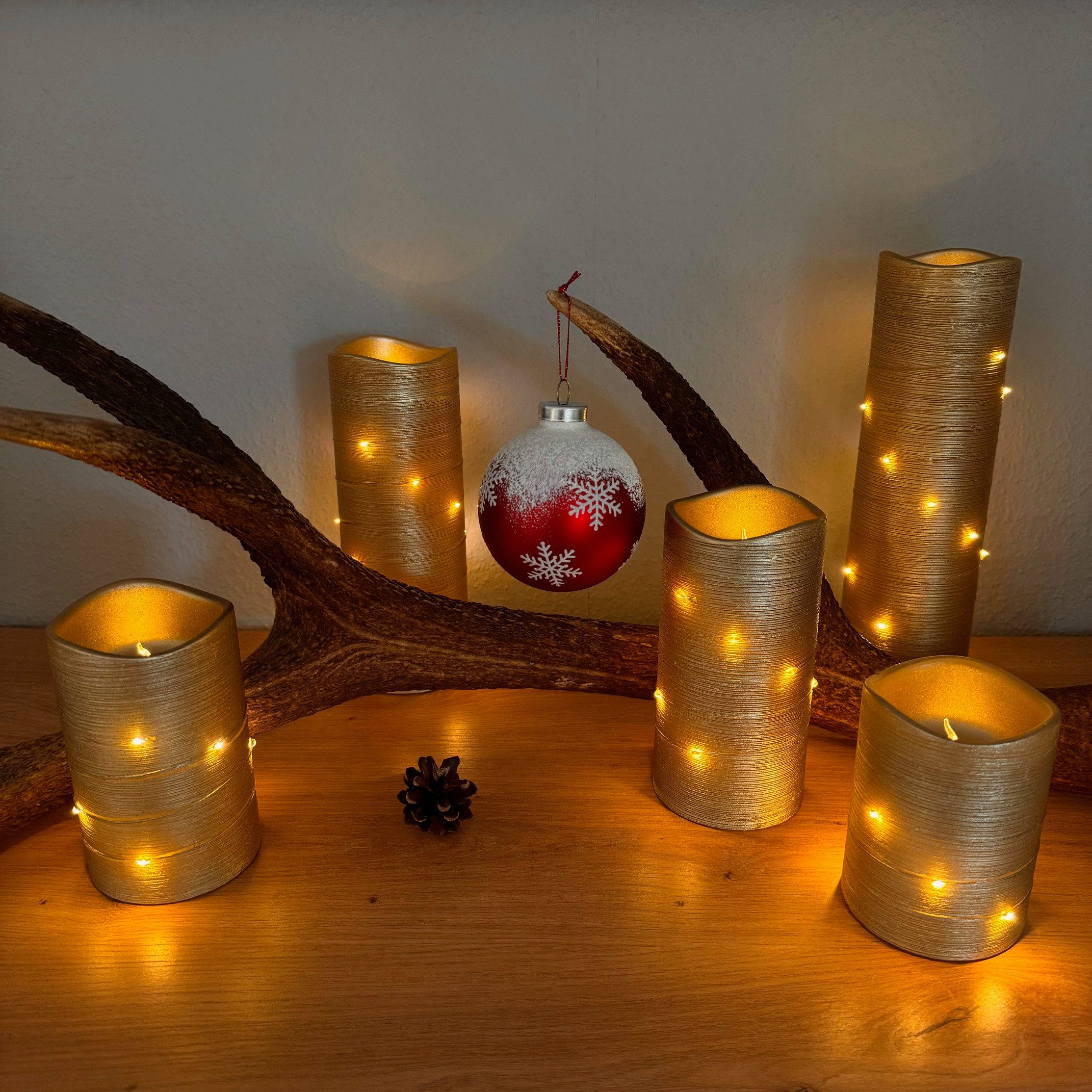 Online-Fuchs LED-Kerze 5er Set große Metallic LED-Kerzen mit Lichterkette u günstig online kaufen