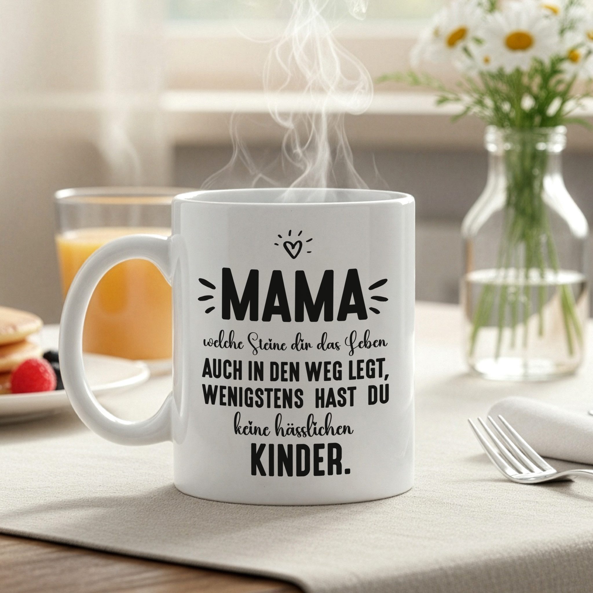 Herz & Heim Tasse "MAMA" als lustiges Geschenk für Mama - Spruchtasse zum Muttertag, Keramik, mit Aufdruck