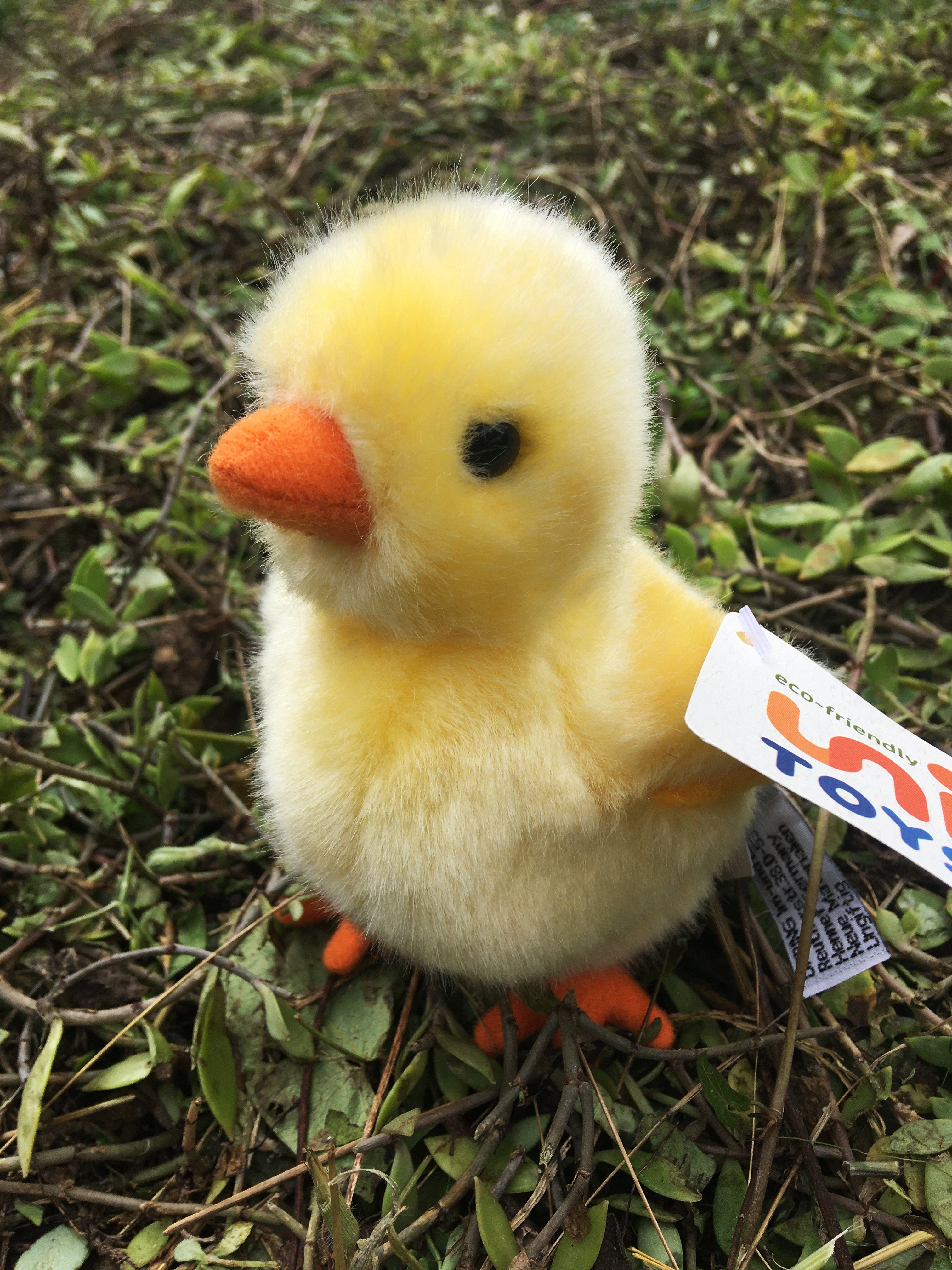 Uni-Toys Kuscheltier Küken gelb - 13 cm (Höhe) - Plüsch-Huhn, Henne, Vogel - Plüschtier, zu 100 % recyceltes Füllmaterial