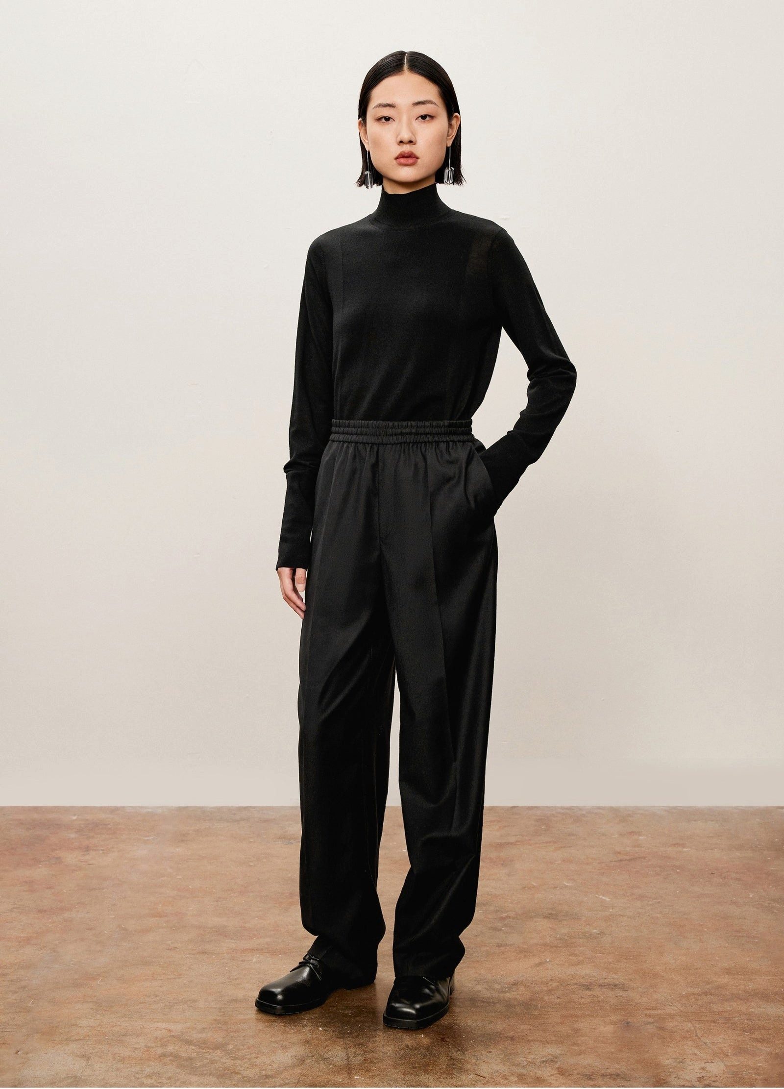 LESS Stoffhose Damen weite Anzughose mit Bügelfalte & Gummibund Schwarz