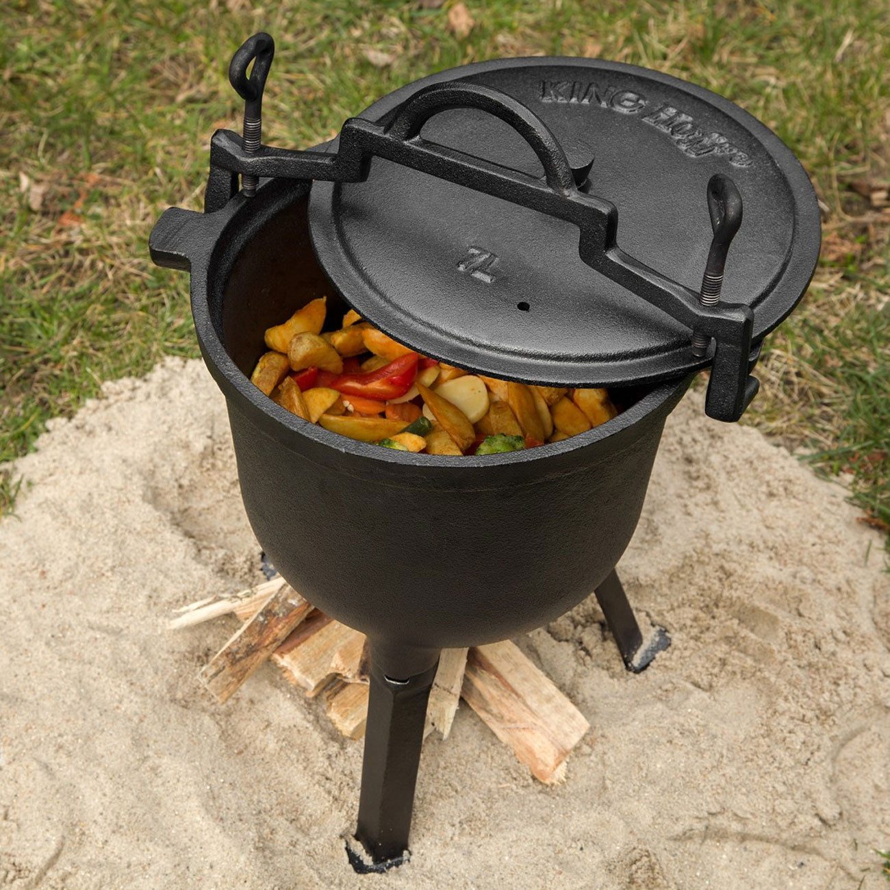 King Hoff Kochtopf Gusseisen Camping-Kochtopf 8L, Lagerfeuer-Topf emailliert Beine 15kg, 8L gusseiserner Lagerfeuertopf mit Beinen weißer Emaille-Beschichtung