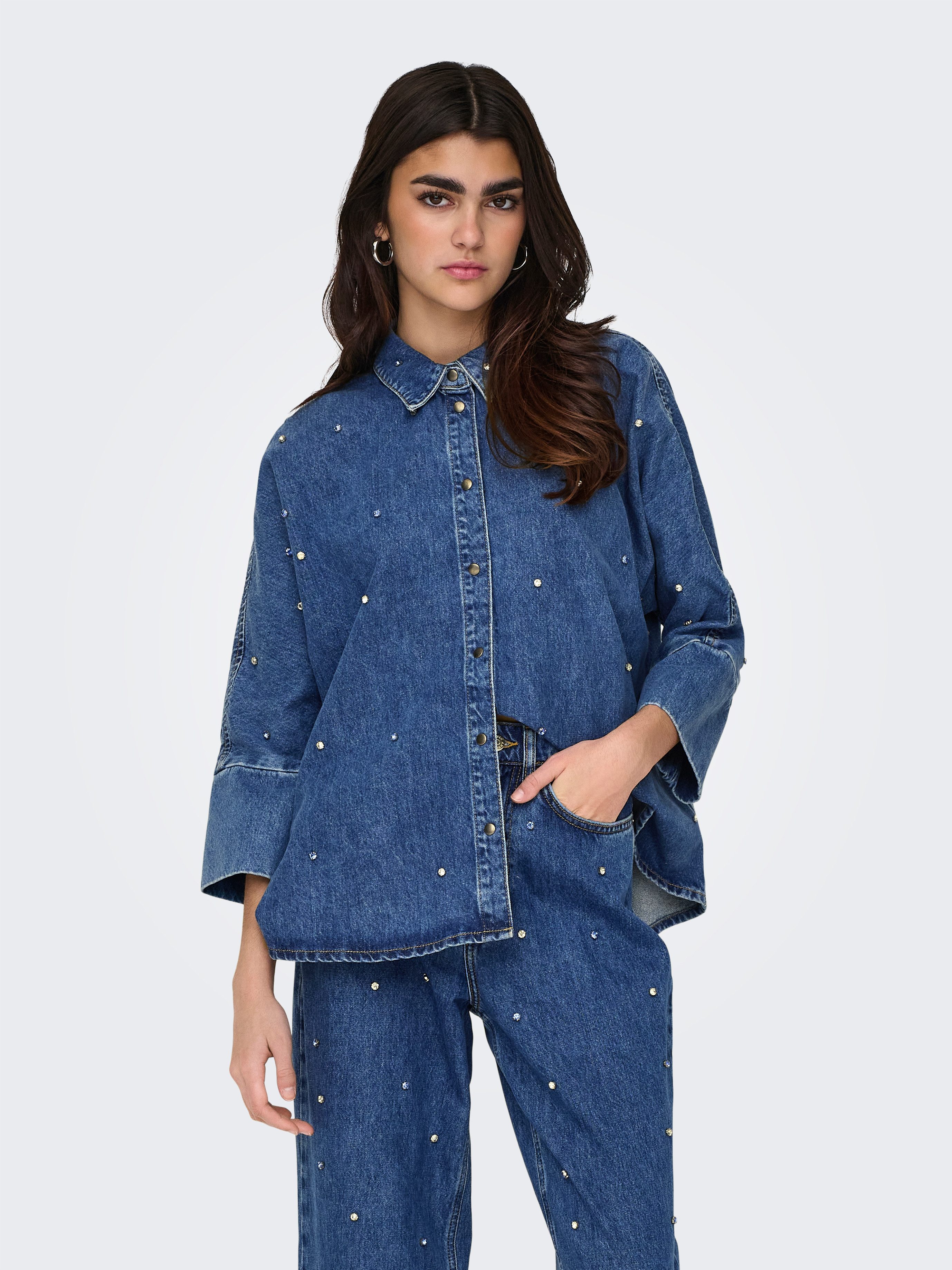 Jeansbluse ONLGRACE 3/4 RHINESTONE MB DNM SHIRTNOOS