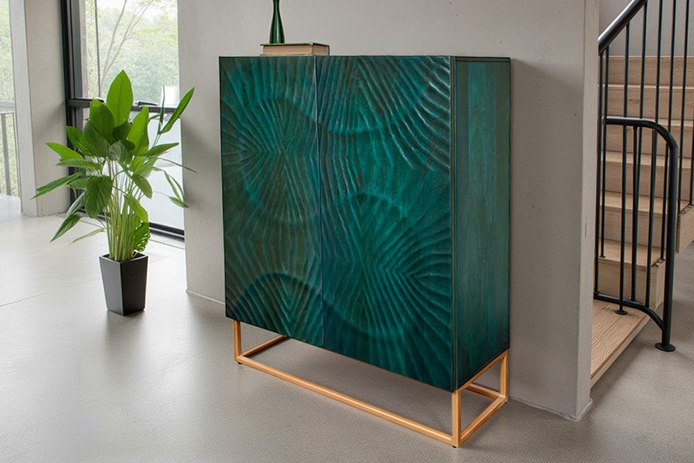 riess-ambiente Highboard SCORPION 120cm türkis/gold - Hochschrank aus Mango-Massivholz (Einzelartikel, 1 St), Metall-Gestell · 3D Schnitzereien · 2 Türen · 6 Fächer · Wohnzimmer