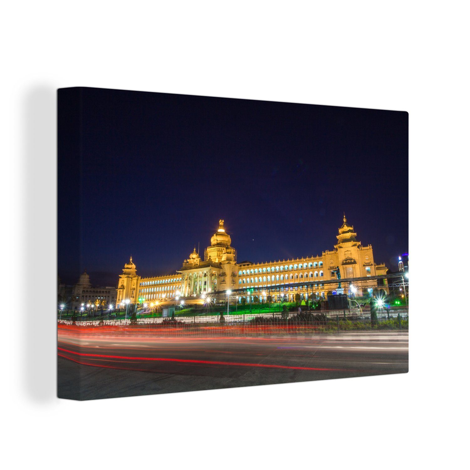 OneMillionCanvasses® Leinwandbild Eine goldfarbene Vidhana Soudha in Bangalore, (1 St), Wandbild Leinwandbilder, Aufhängefertig, Wanddeko, 30x20 cm