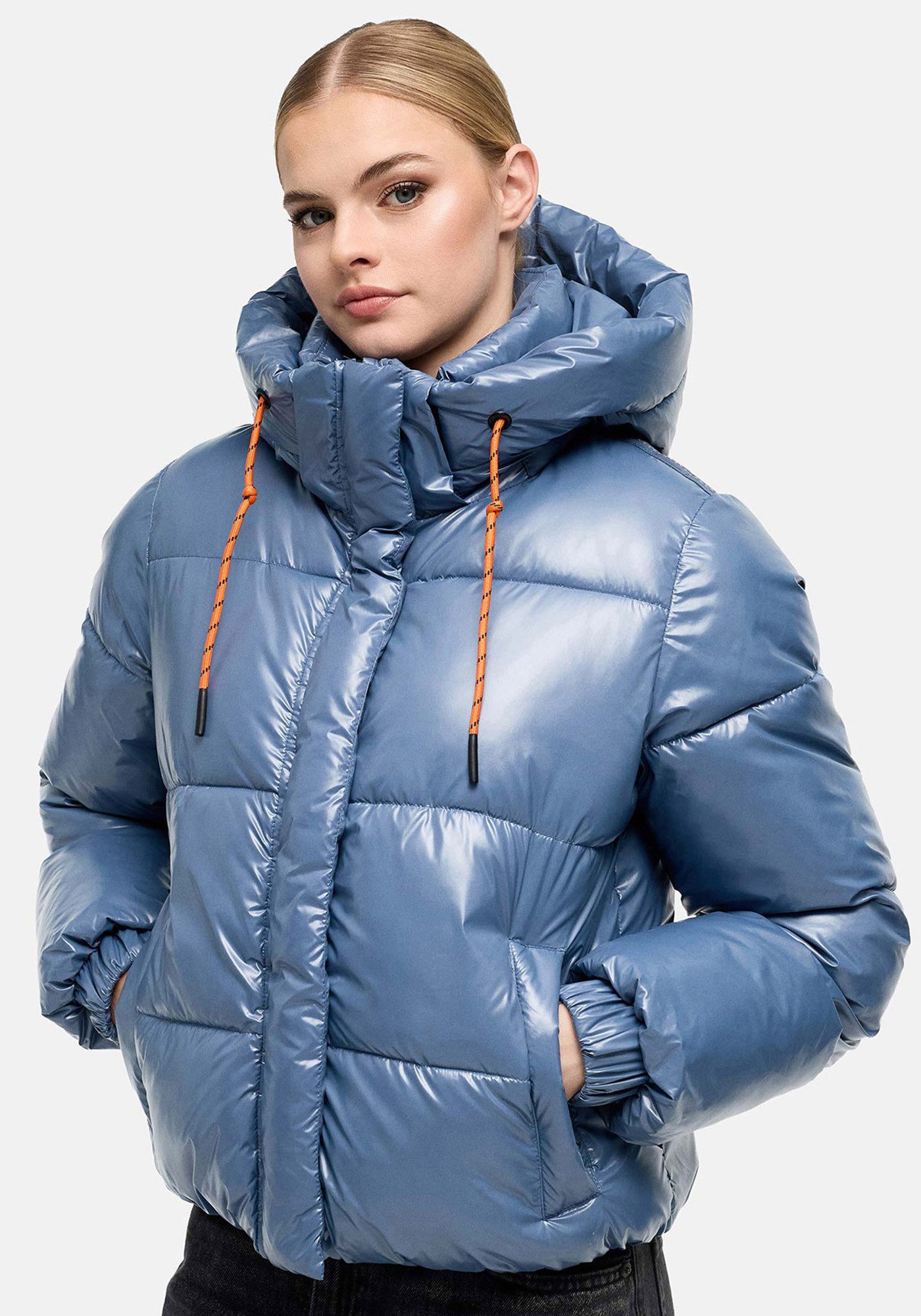 Marikoo Winterjacke Skyraa Leicht glänzendes Obermaterial mit moderner Steppung