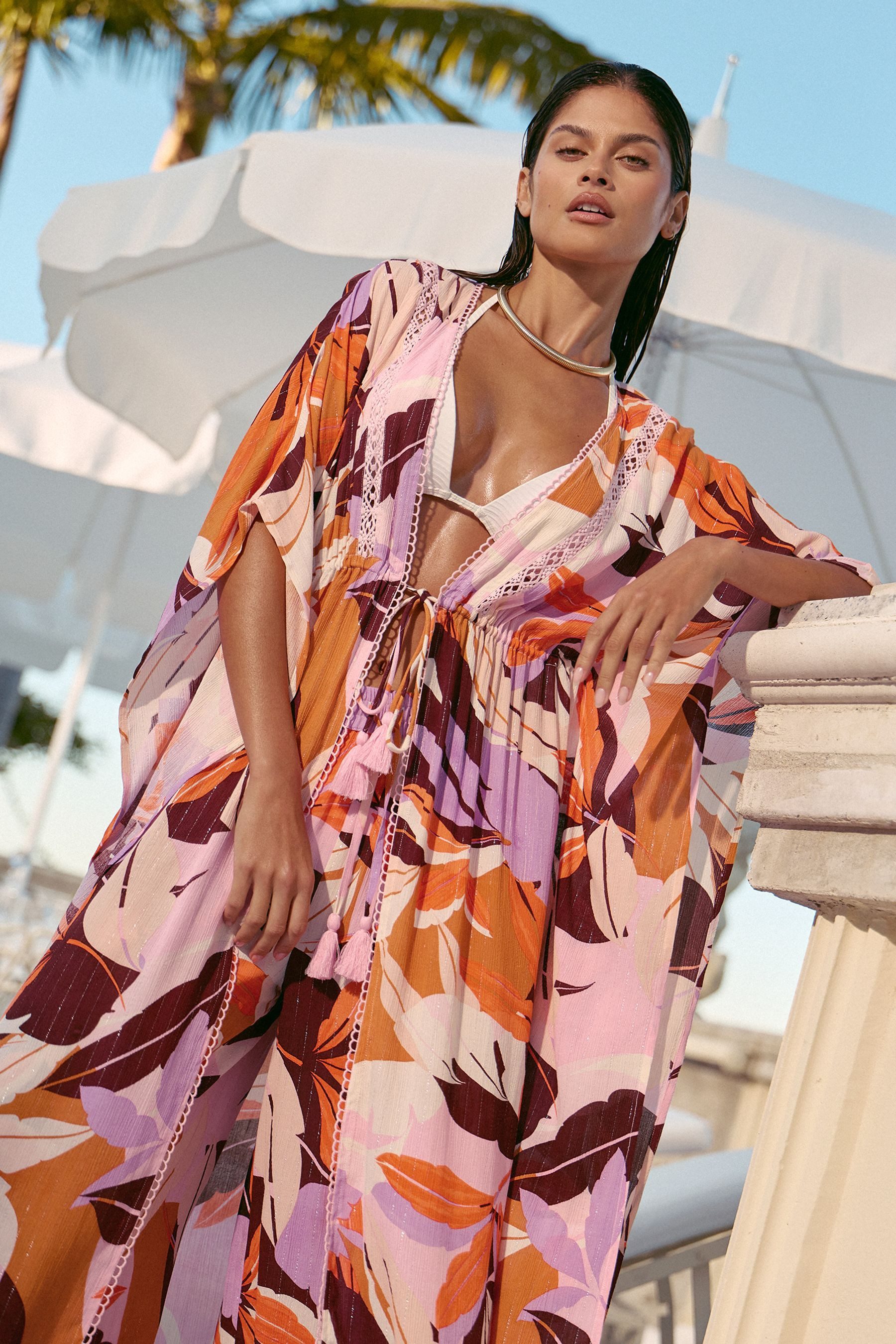 LIPSY Strandkleid Lipsy – Bedruckter langer Kaftan, Regular (1-tlg)