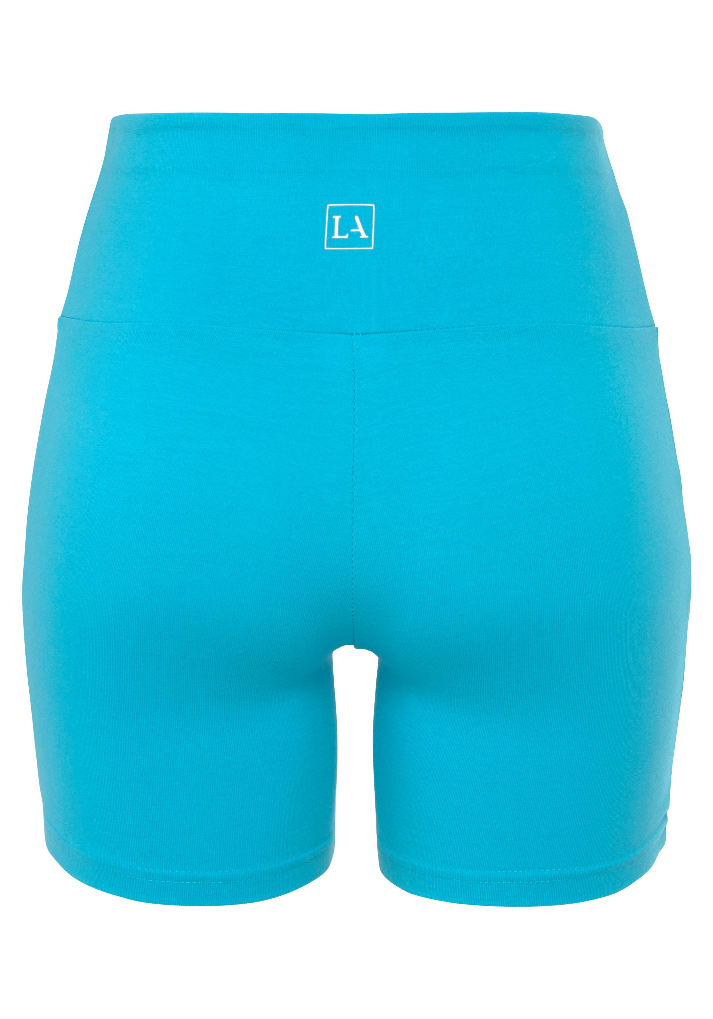 mit Bündchen Loungewear LASCANA breitem Logodruck, Shorts und türkis