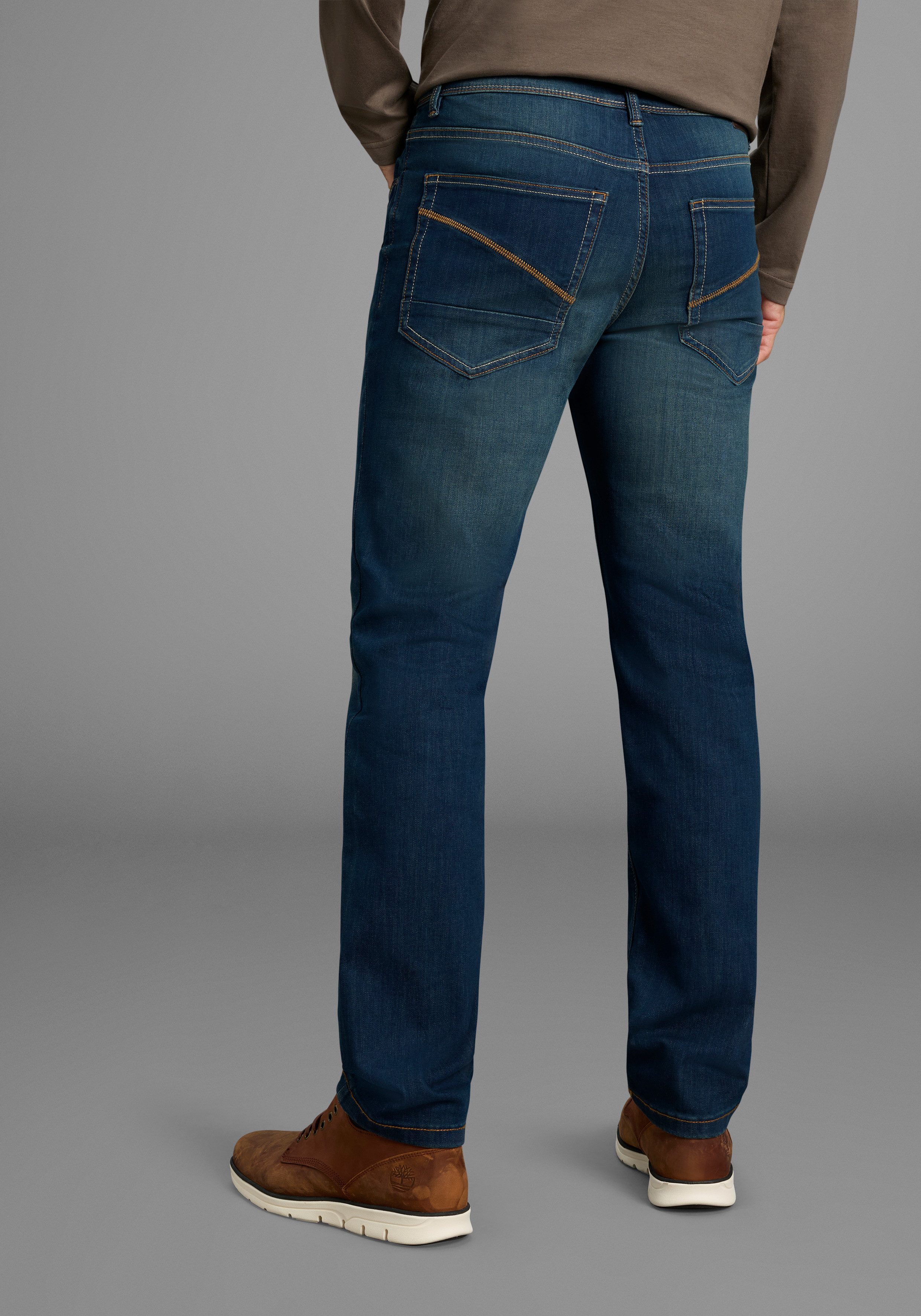 Arizona Straight-Jeans gerades Bein, mit Eingrifftaschen, Gesäßtaschen und günstig online kaufen