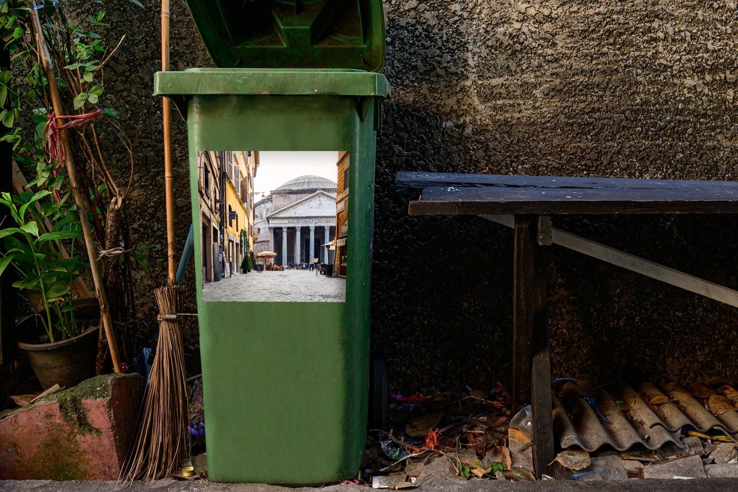 MuchoWow Wandsticker Abfalbehälter (1 Container, St), Mülltonne, Rom im Gasse alten Sticker, Mülleimer-aufkleber