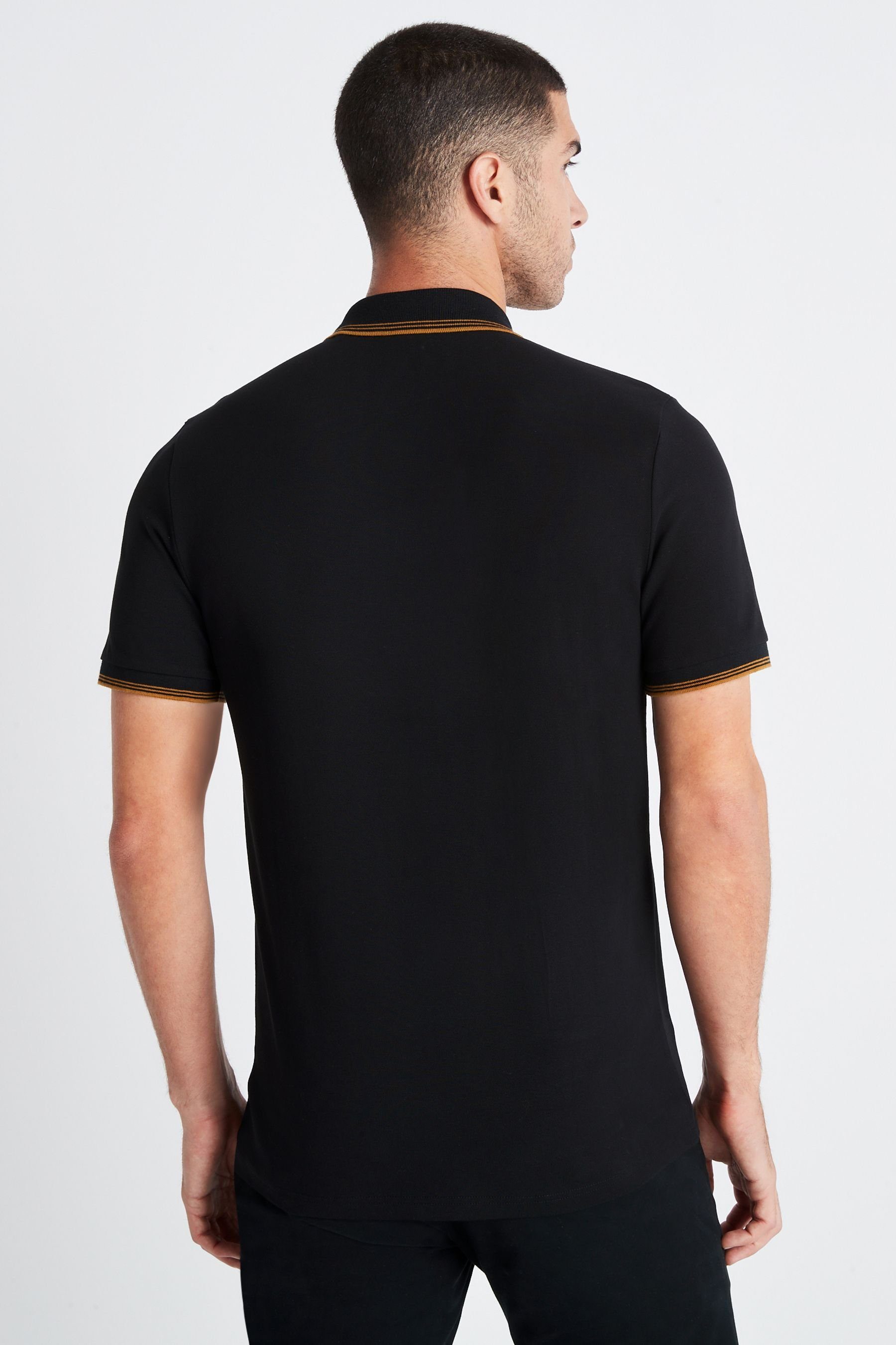 im mit (1-tlg) Poloshirt Fit Pikee-Poloshirt Black/Gold Kragenstreifen Next Regular