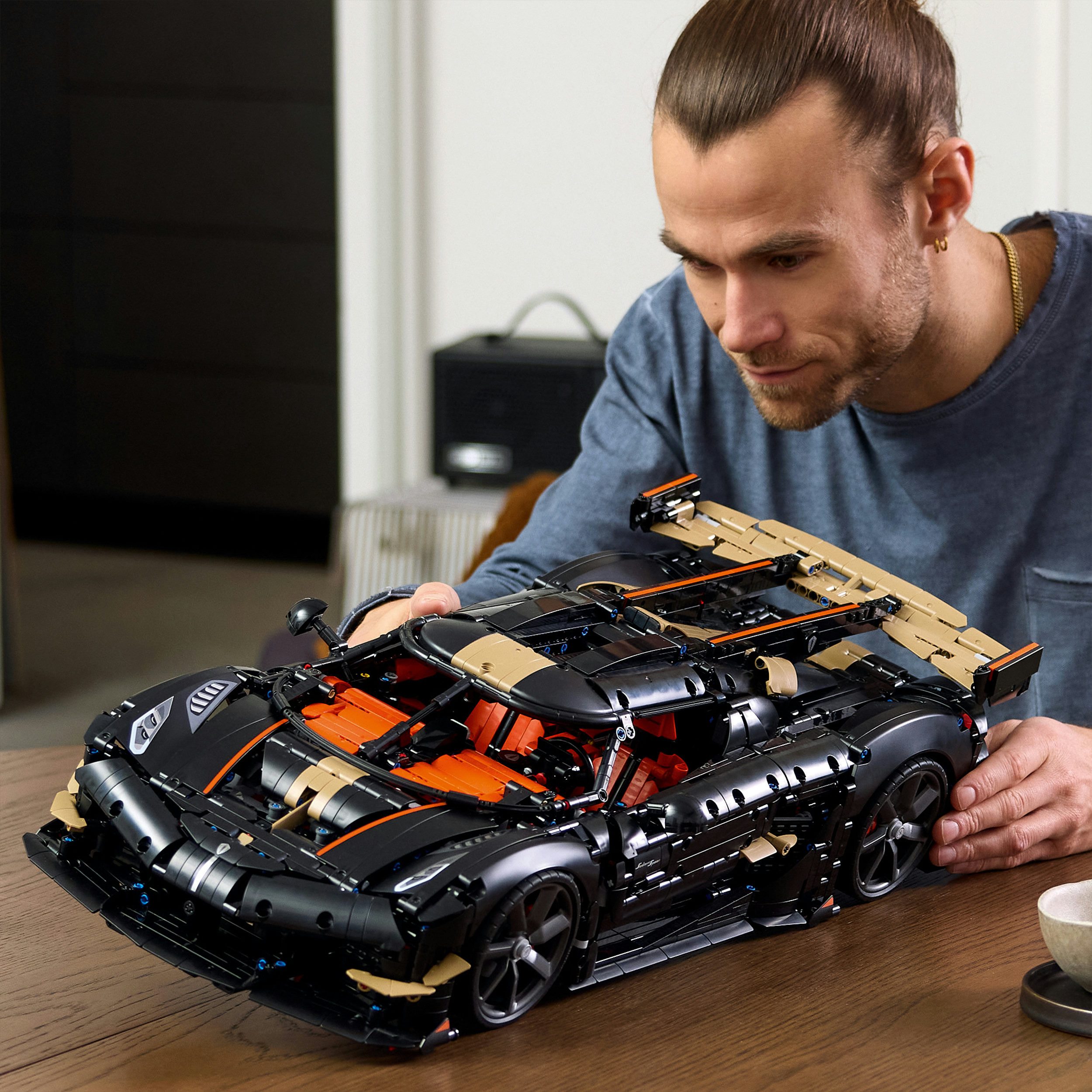 LEGO® Koenigsegg Sadair's Spear Hypercar (42232), LEGO Technic Konstruktionsspielsteine, (4104 St), Made in Europe – Bild 2 von 5