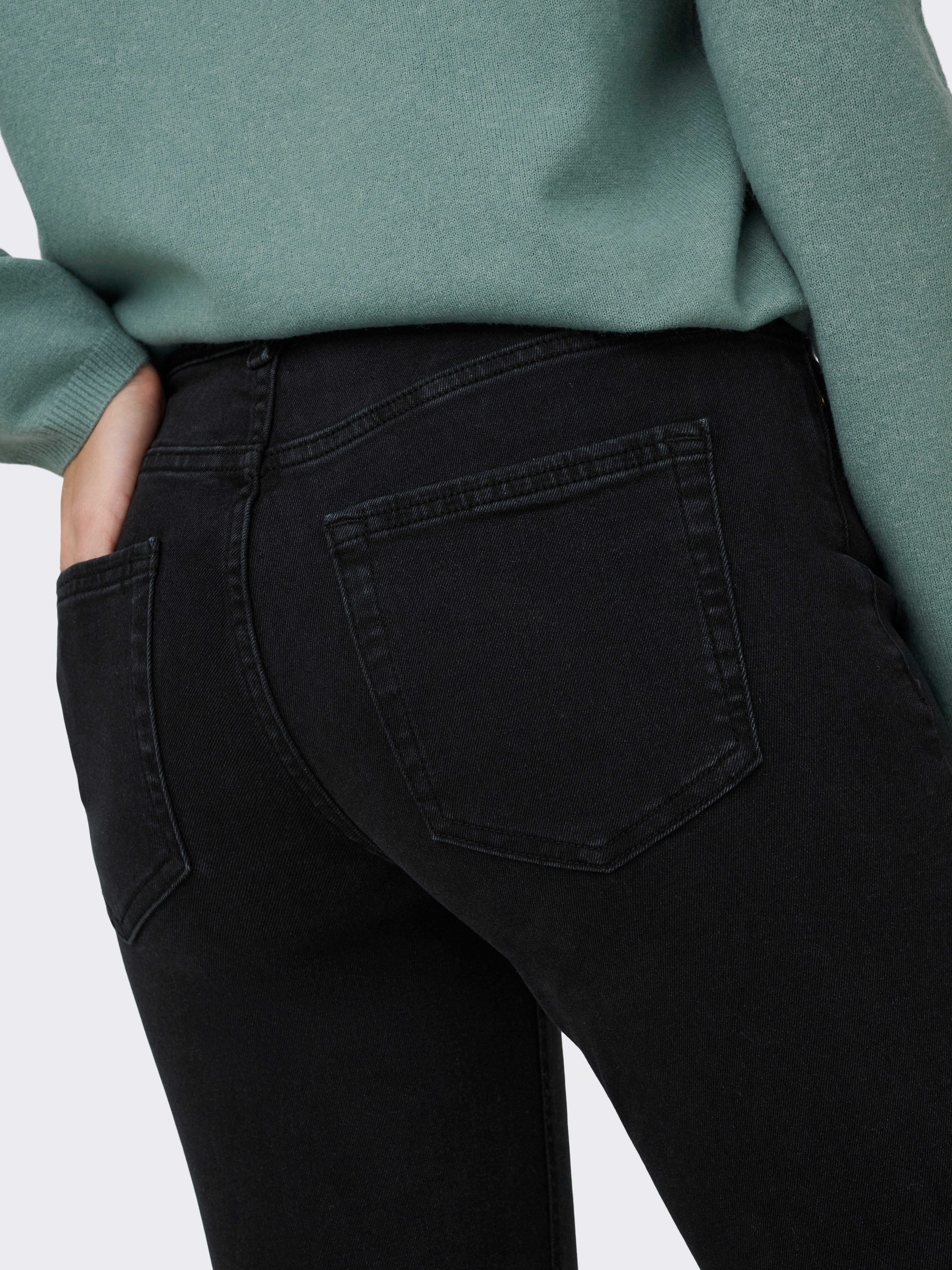 ONLY Skinny-fit-Jeans ONLSUMI MID WAIST KNEE DES SK DNM BOX Destroyed Effekte