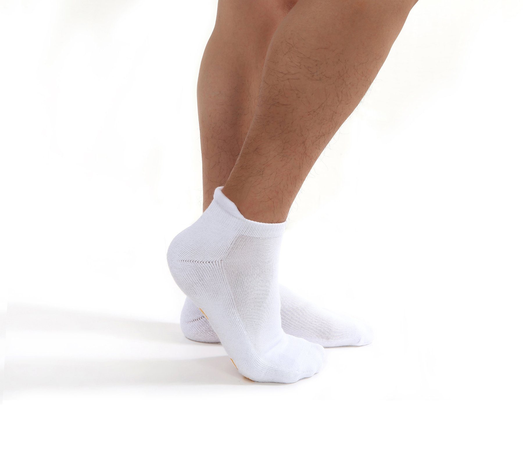 Lucadeau Freizeitsocken Geschenk Männer – Lustige Spruch-Socken in Bierdose rutschfest, Gr. 37-44, Geschenke für Männer, Geburtstagsgeschenk