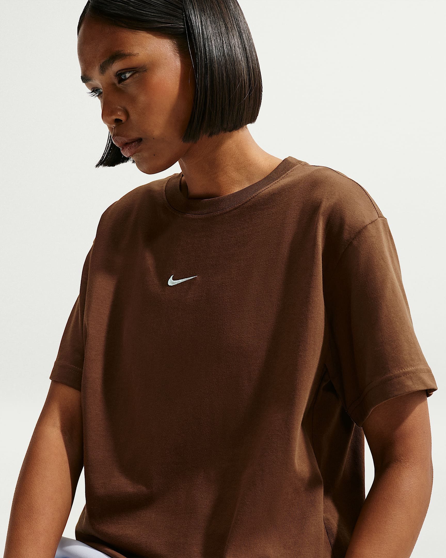 Nike Sportswear T-Shirt W NSW CLASSIC SS TEE Kurzarm, mit Rundhalsausschnitt, aus Baumwoll-Jersey, normale Länge