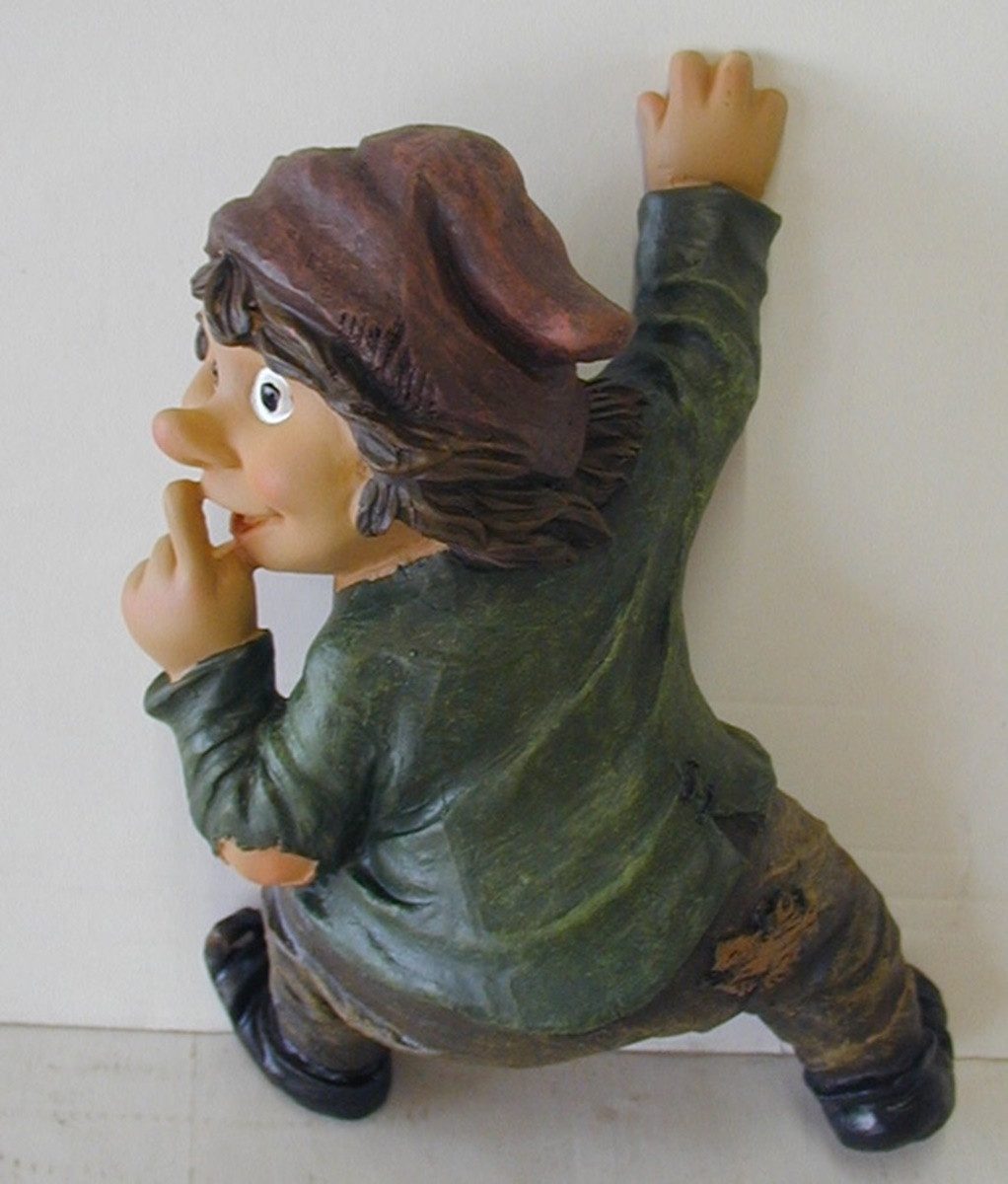 JS GartenDeko Dekofigur Garten Gnom hängend H 24 cm aus Resin Kletternder Troll