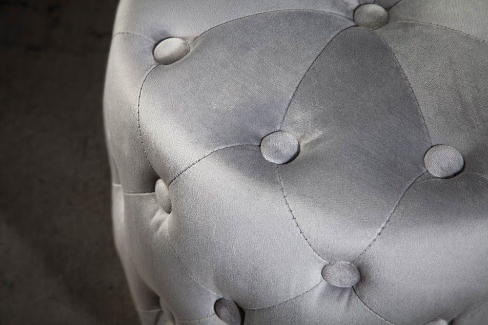 riess-ambiente Sitzhocker MODERN BAROCK 37cm grau / gold, Hocker · Samt · Metall · Chesterfield-Design