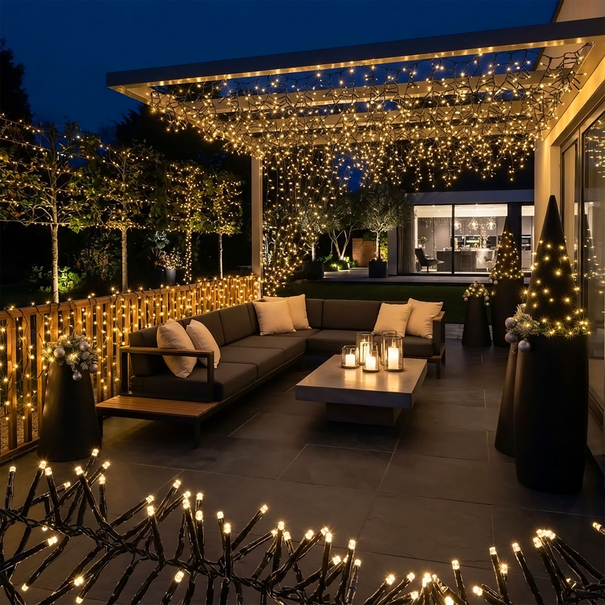 Spetebo LED-Lichterkette Büschel Lichterkette warmweiß - 4 m / 576 LED, 10-flammig, Deko Baum Beleuchtung mit Controller und Speicherchip Indoor/Outdoor – Bild 3 von 5