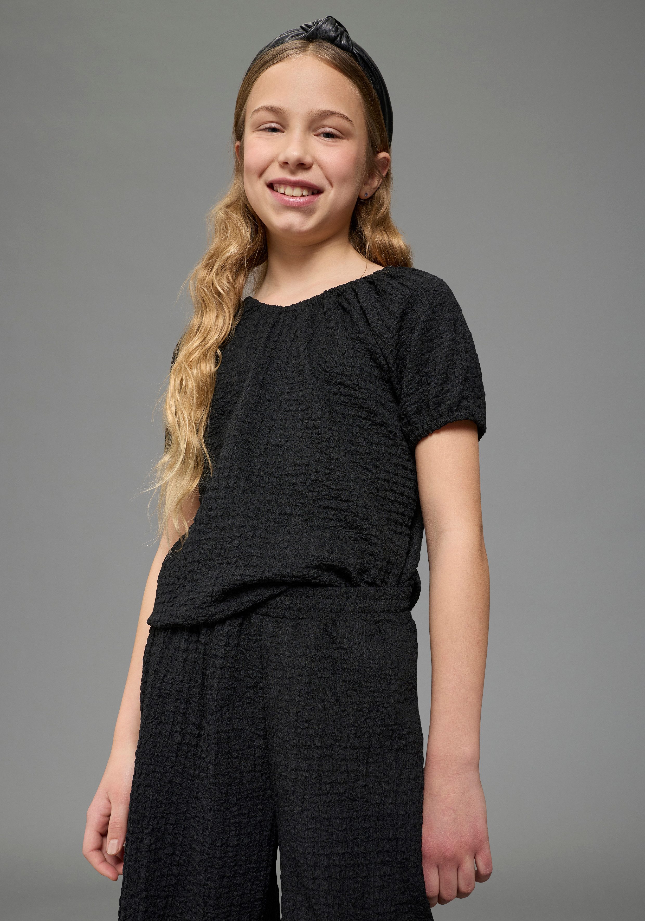 KIDSWORLD Shirt & Hose 2tlg Set: Carmenshirt+Hose (Set, 2) Ganzes Outfit: Shirt mit Raglanärmeln und Hose – Bild 4 von 5