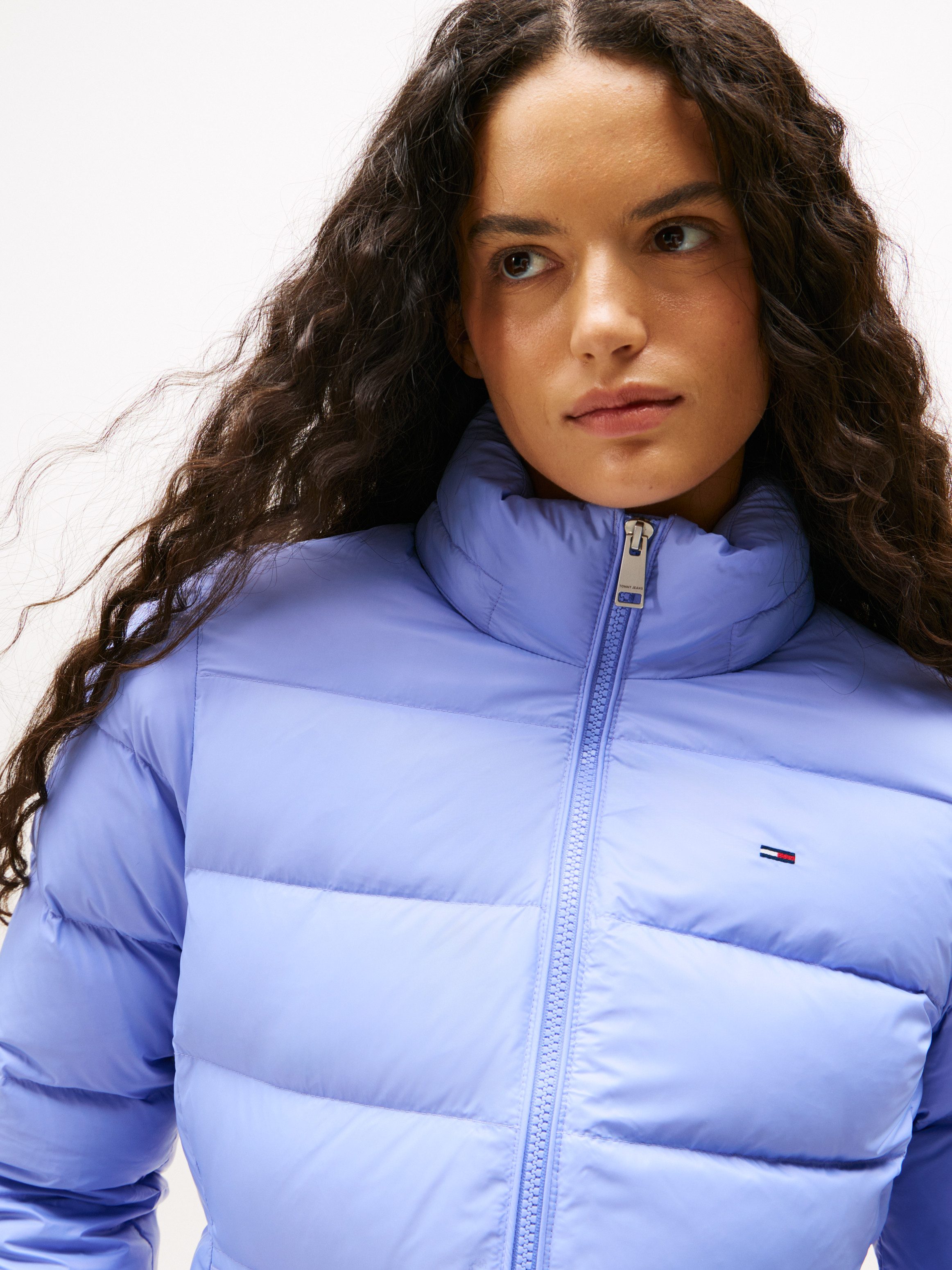 Tommy Jeans Steppjacke TJW BASIC HOODED DOWN JACKET EXT mit Logostickerei günstig online kaufen