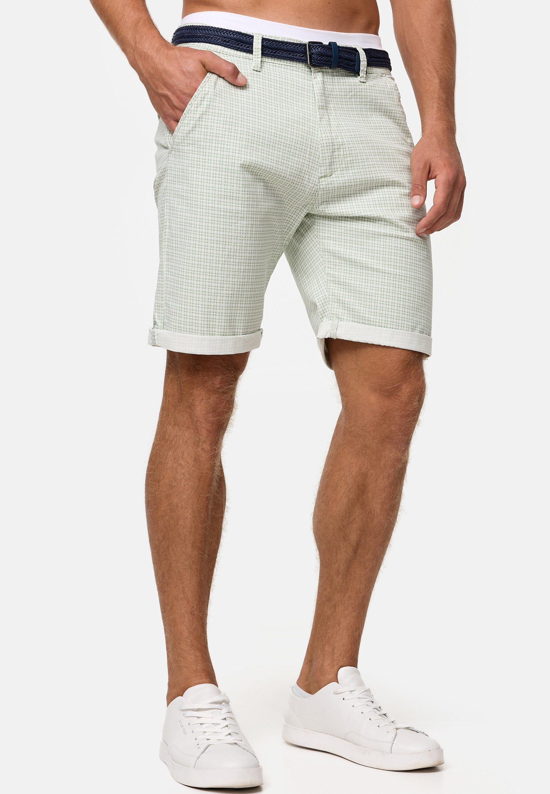 Indicode Chinoshorts Herren Bourchier Chino Shorts Herrenshorts Chino Shorts mit modernem Karomuster und einem Gürtel