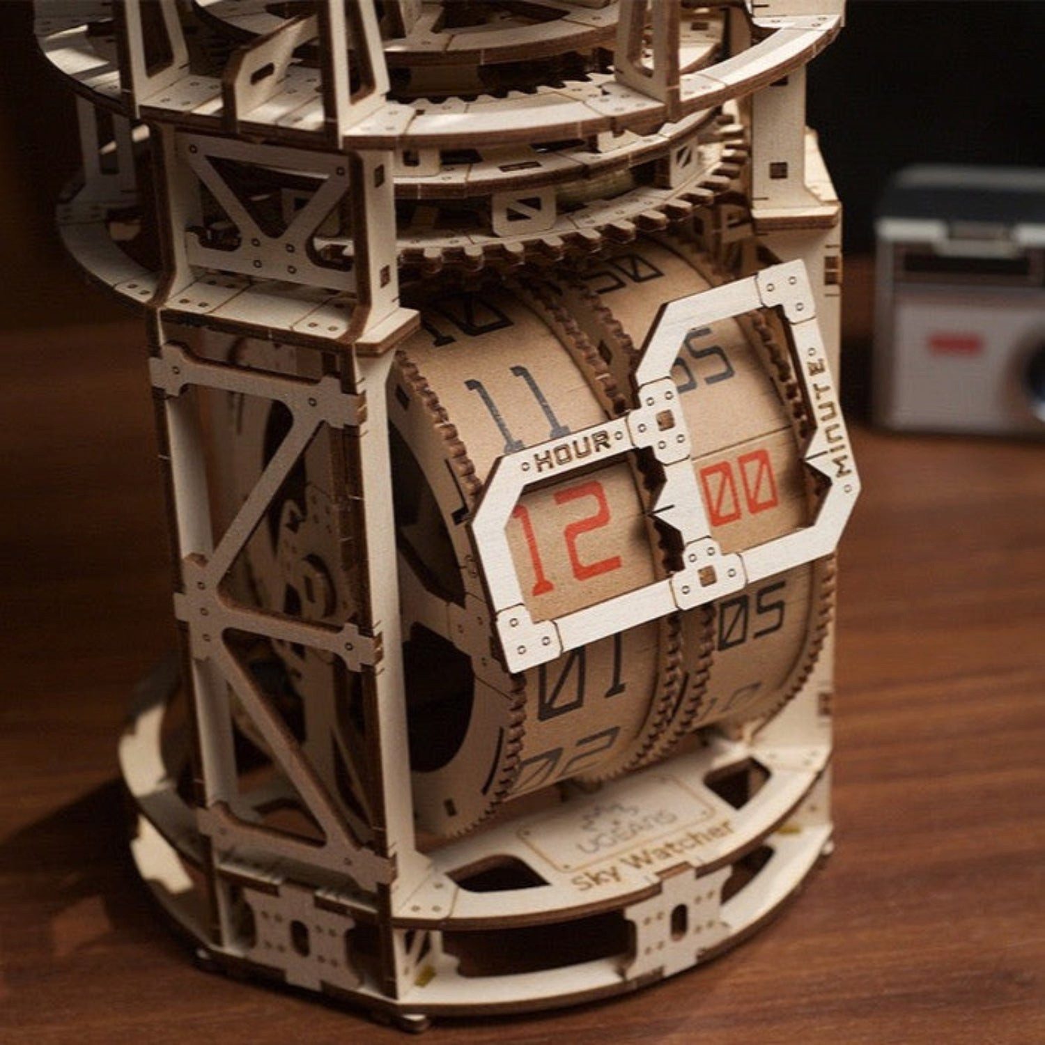 UGEARS Modellbausatz Tourbilllon-Tischuhr Sternengucker aus Holz, (338-tlg)