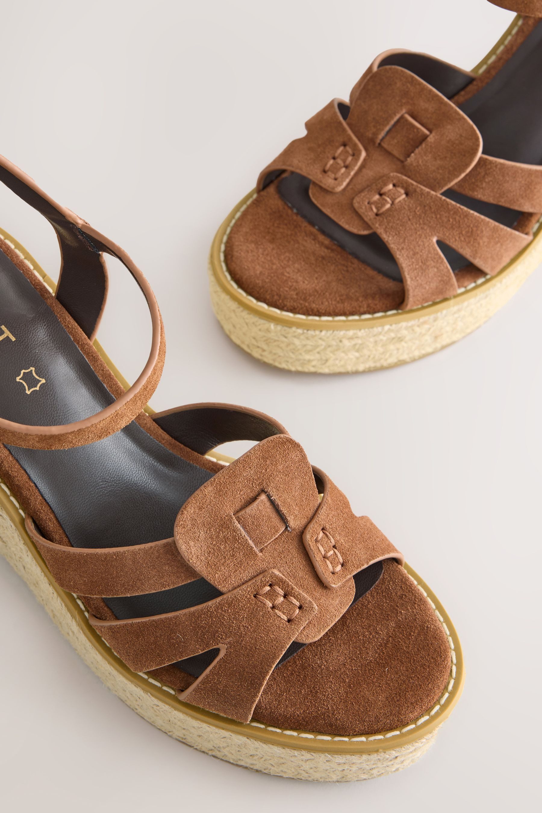 Next Forever Comfort® Lederschuhe mit Keilabsatz Keilsandalette