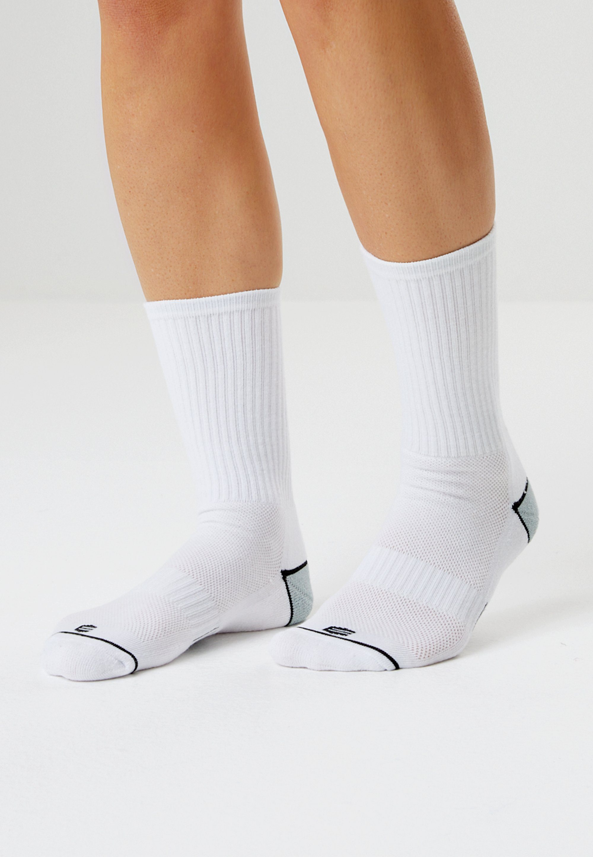 ENDURANCE in weiß (8-Paar) Hoope Socken atmungsaktiver Qualität