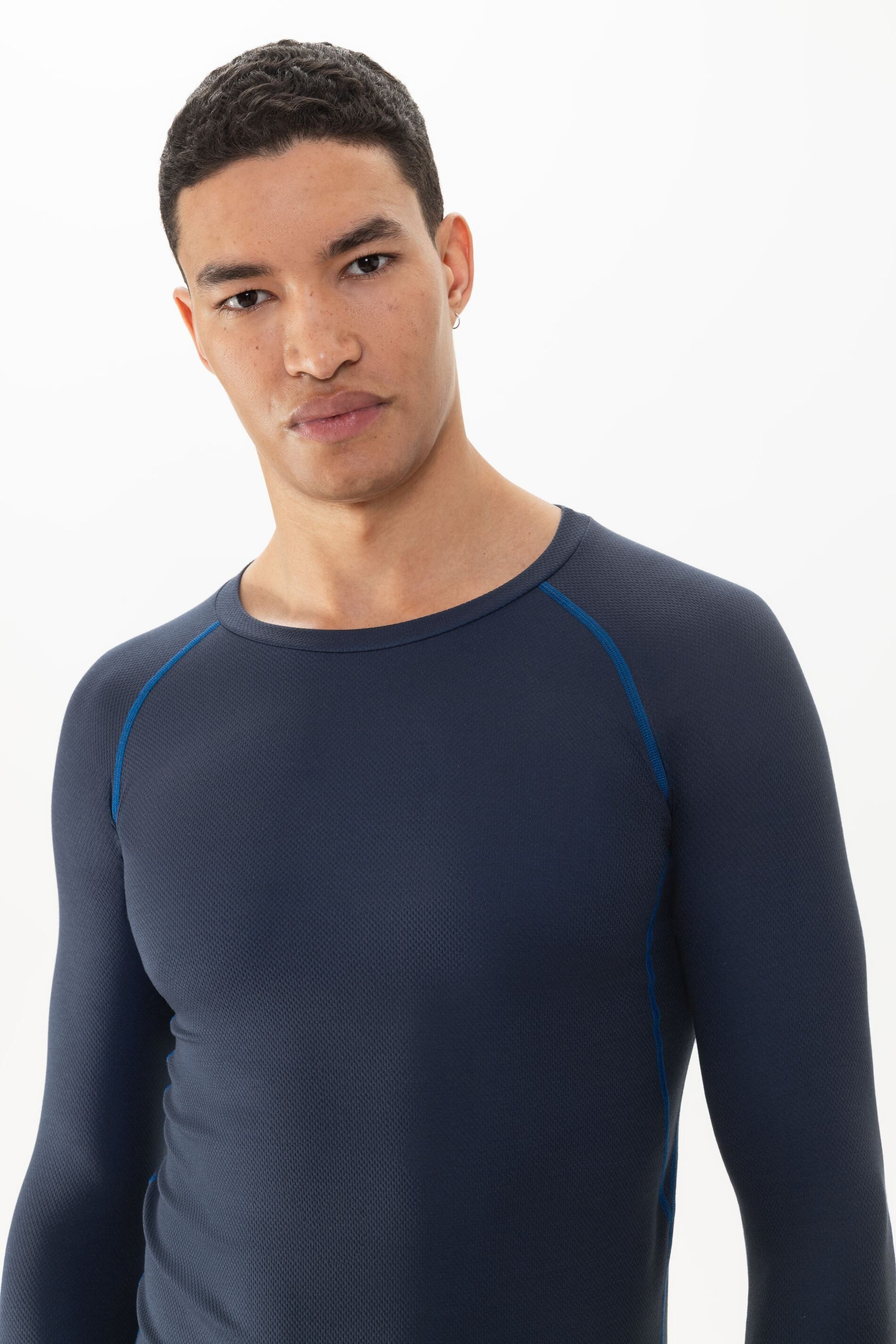 Mey Langarmshirt Mey Herren Longsleeve Serie High Performance Uni (1-tlg) Longsleeve, Active Motion Schnittkonstruktion