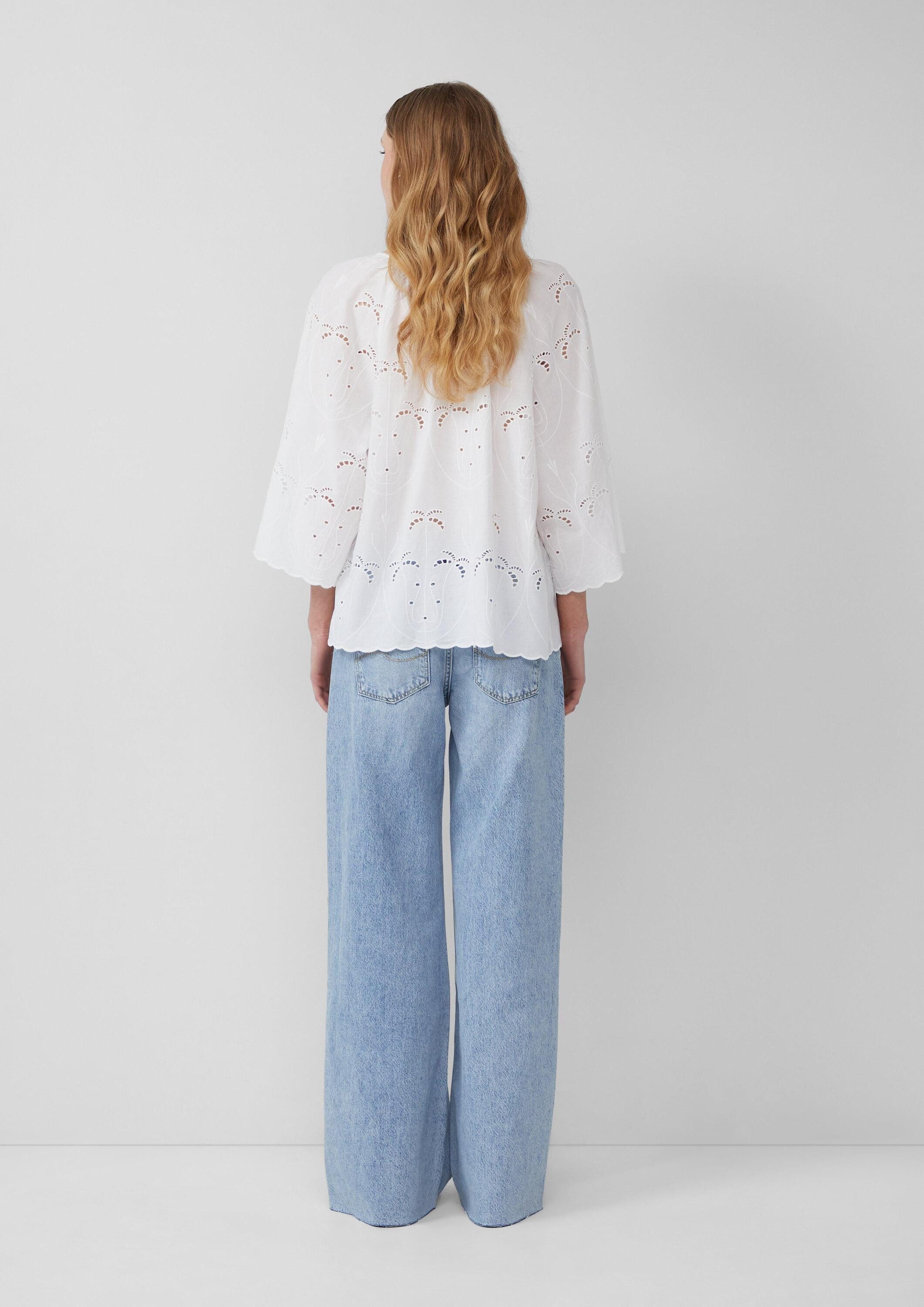 QS Kurzarmbluse Bluse Leichte Bluse mit Lochstickerei, QS x Sarah & Tini