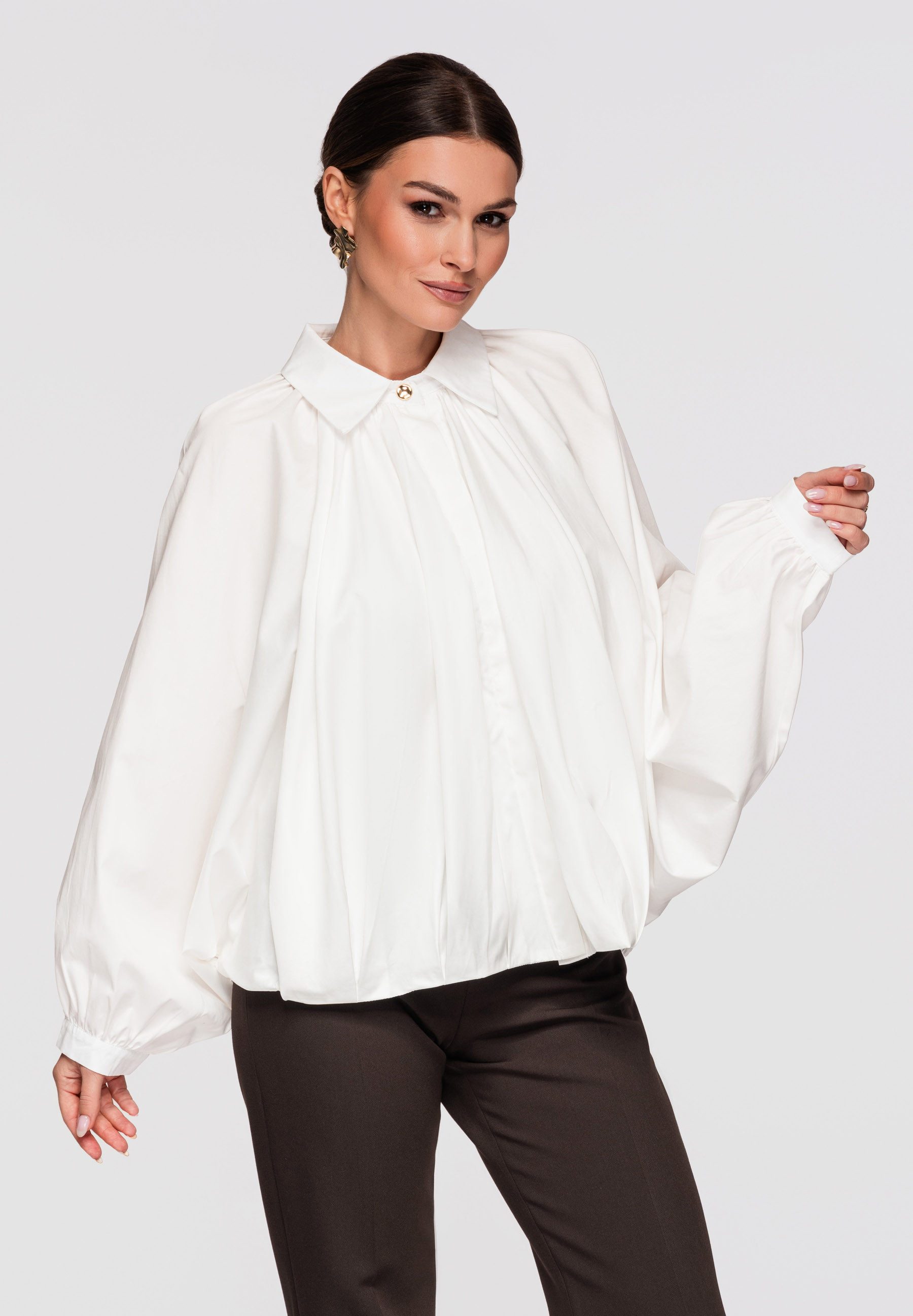 OMBRE Hemdbluse Damen Oversize Hemdbluse mit gerafftem Kragen white ONESIZE (kein Set, 1-tlg) Oversized-Passform, geraffter Kragen