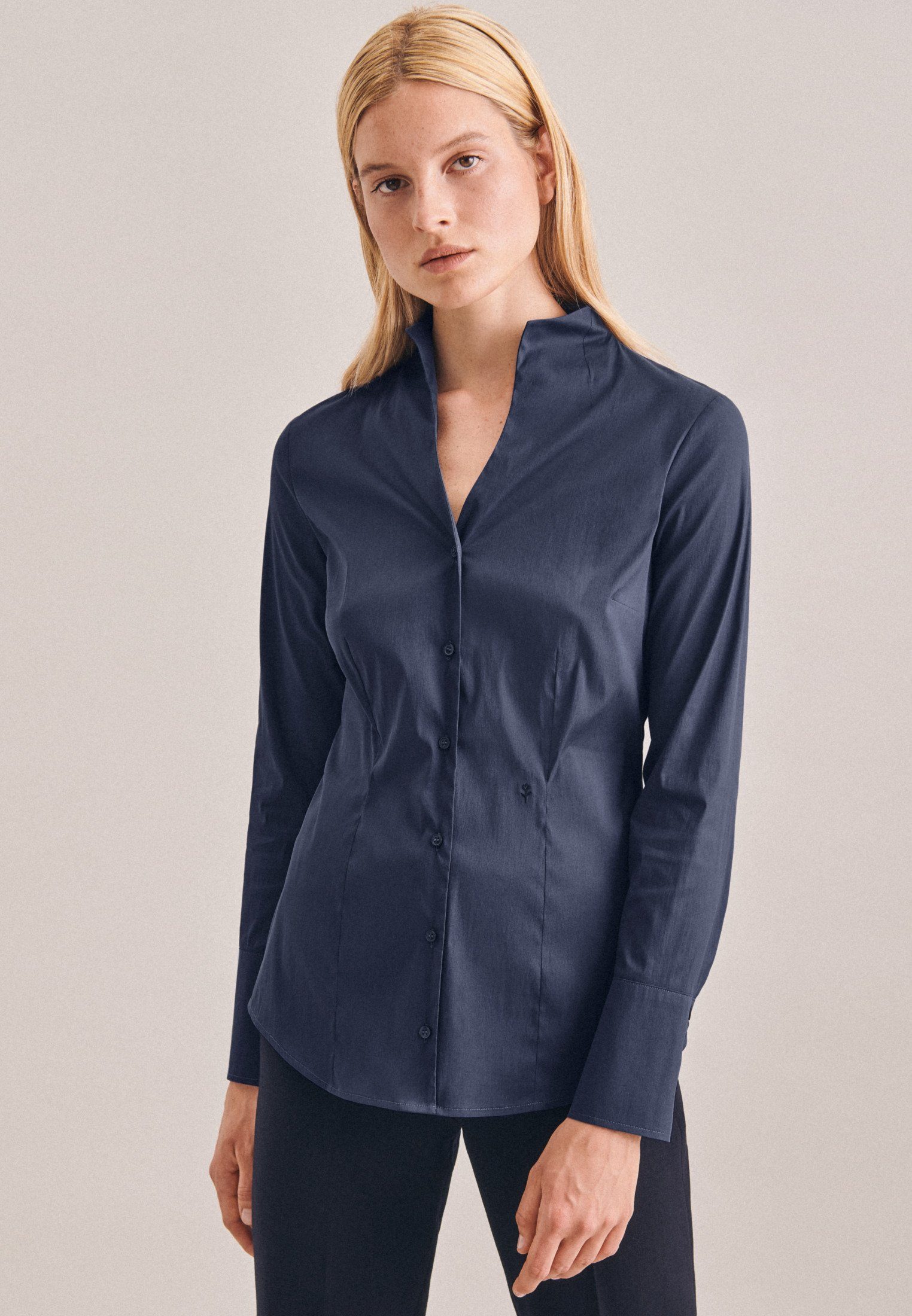 Klassische Bluse