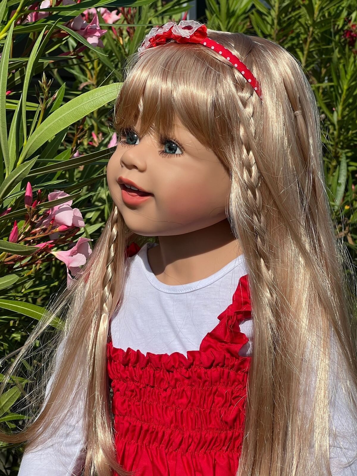 CMTPUPPENGALERIE Stehpuppe Lana von Monika Levenig - blond, rotes Kleid - 100 cm - (1-tlg)