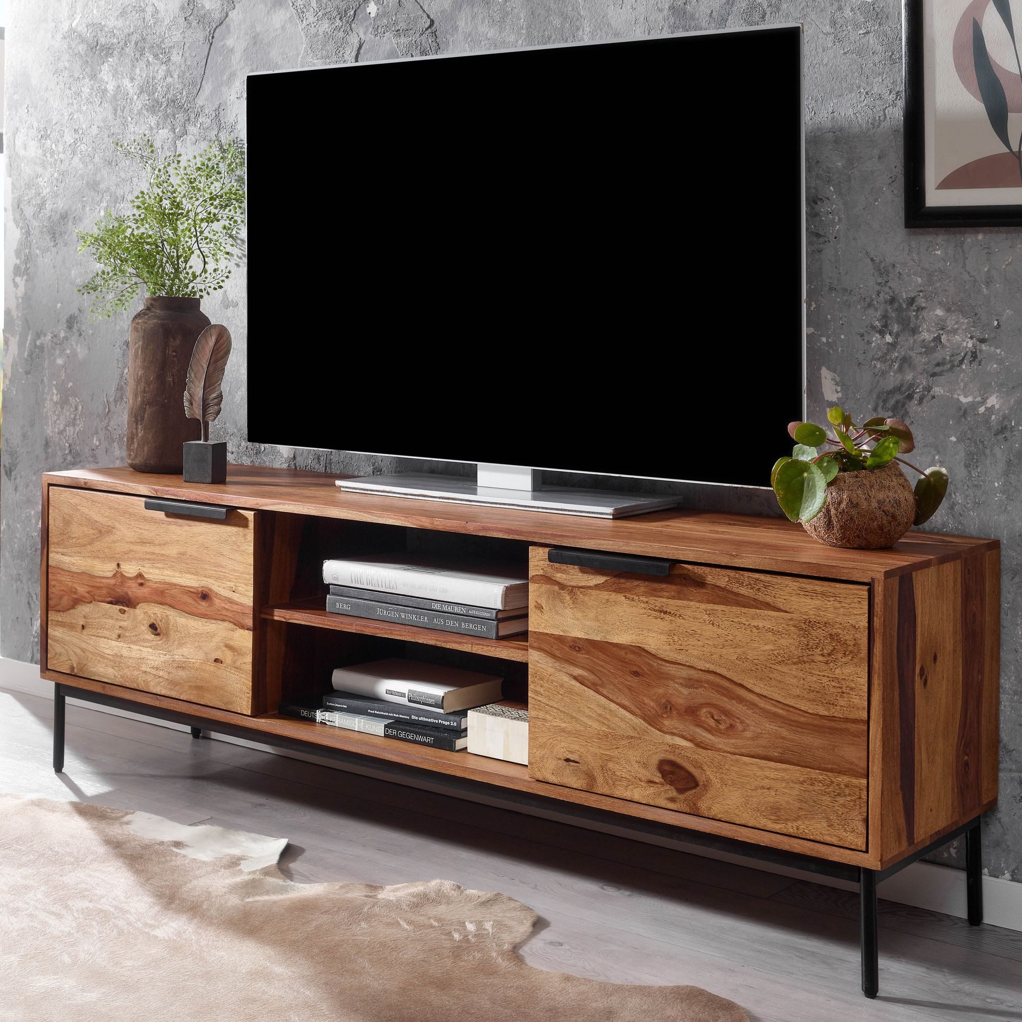 furnicato Lowboard TV-Massivholz Walnuss Finish 147x51x38 cm Braun (1 St), TV-Kommode mit zwei Türfächern und Ablagen für dein Wohnzimmer