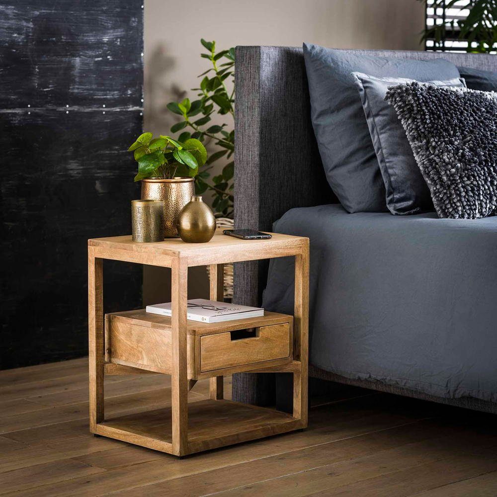 RINGO-Living Beistelltisch Massivholz mit Natur-hell, in Iolani Schublade Möbel Nachttisch