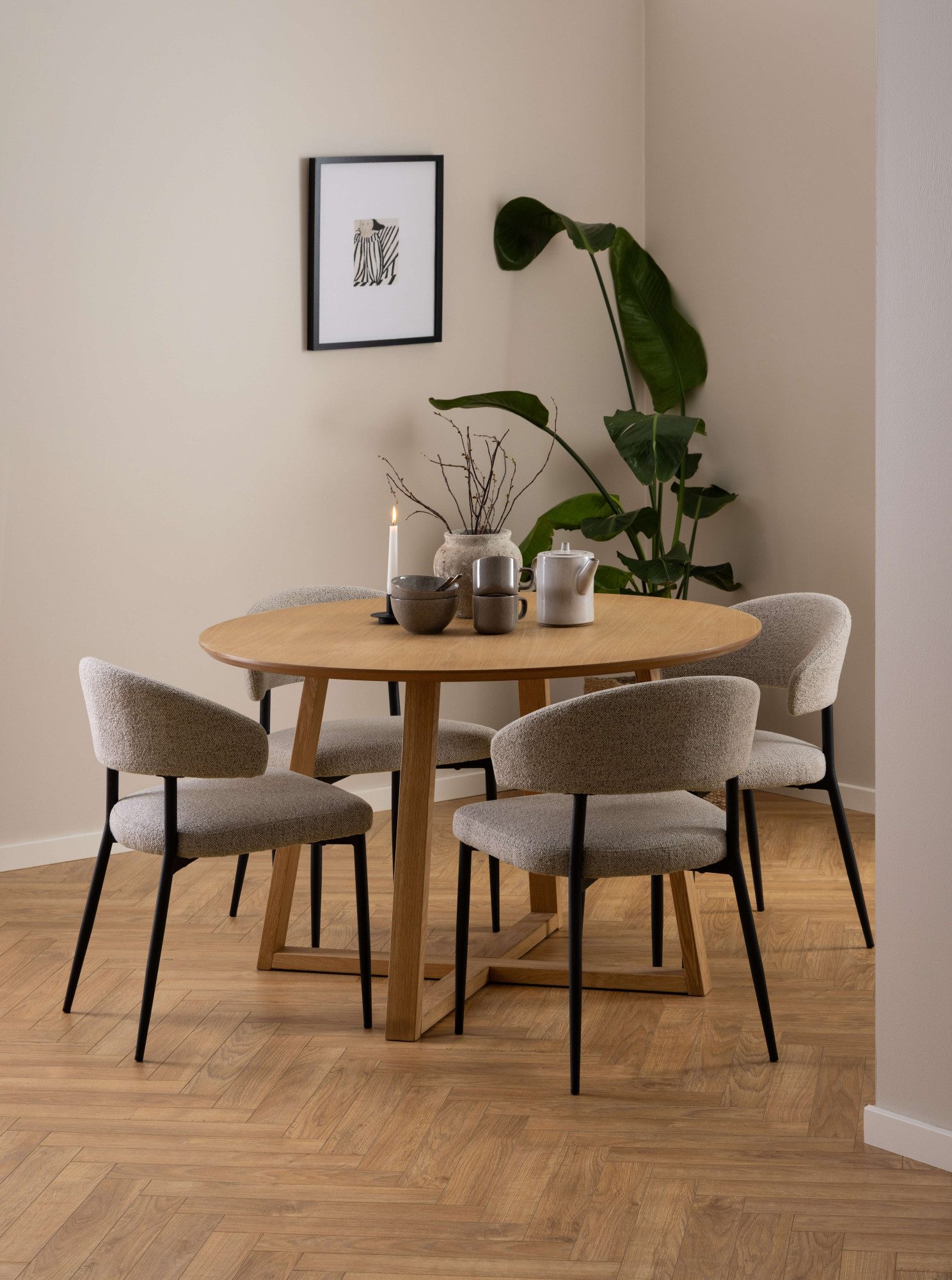 ACTONA GROUP Esstisch Malika Tisch, Rund, Platte und Fuß Eiche geölt furniert, Ø: 120 cm